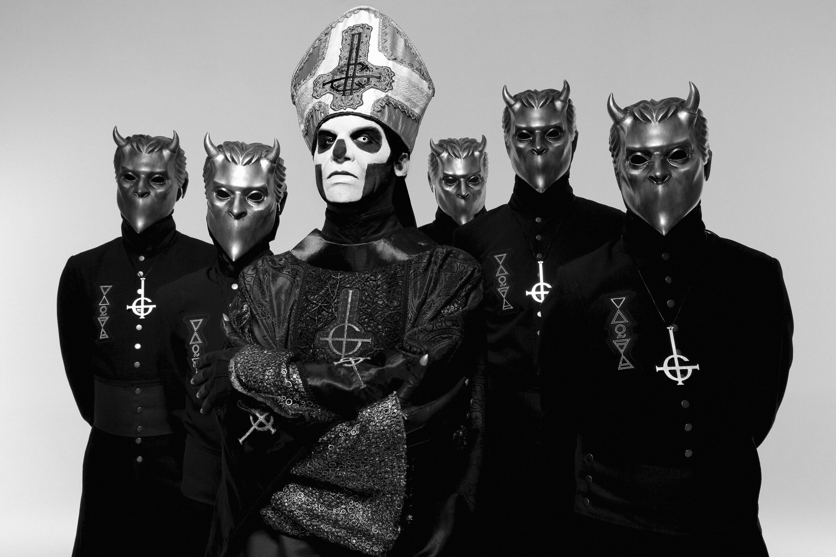 Ghost (Band): Papa Emeritus with the team of Nameless Ghouls, A Swedish rock group. 2880x1920 HD Background.