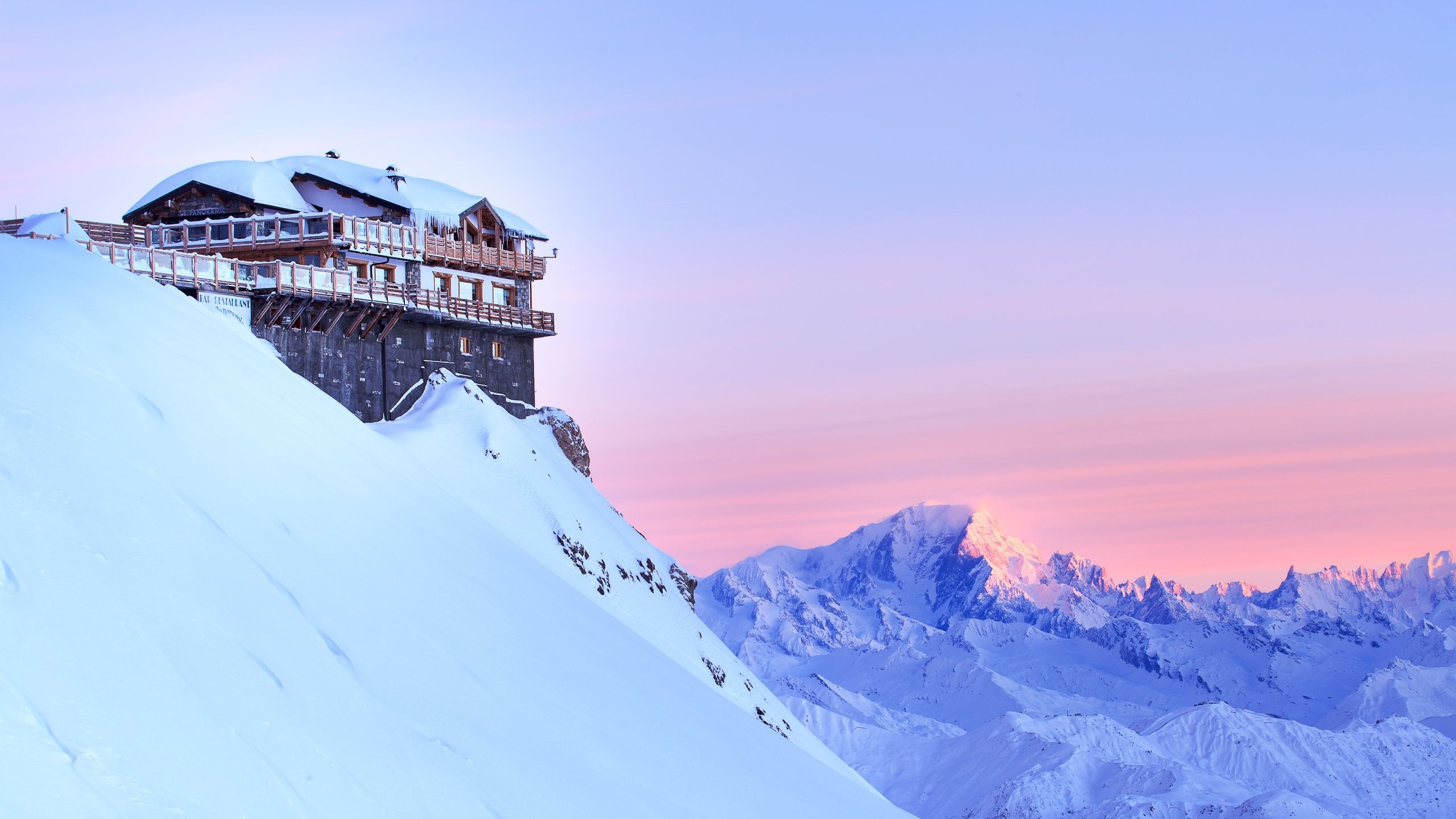Courchevel ski resort, Travel destination, Auvergne-Rhne-Alpes, Expedia tourism, 2560x1440 HD Desktop