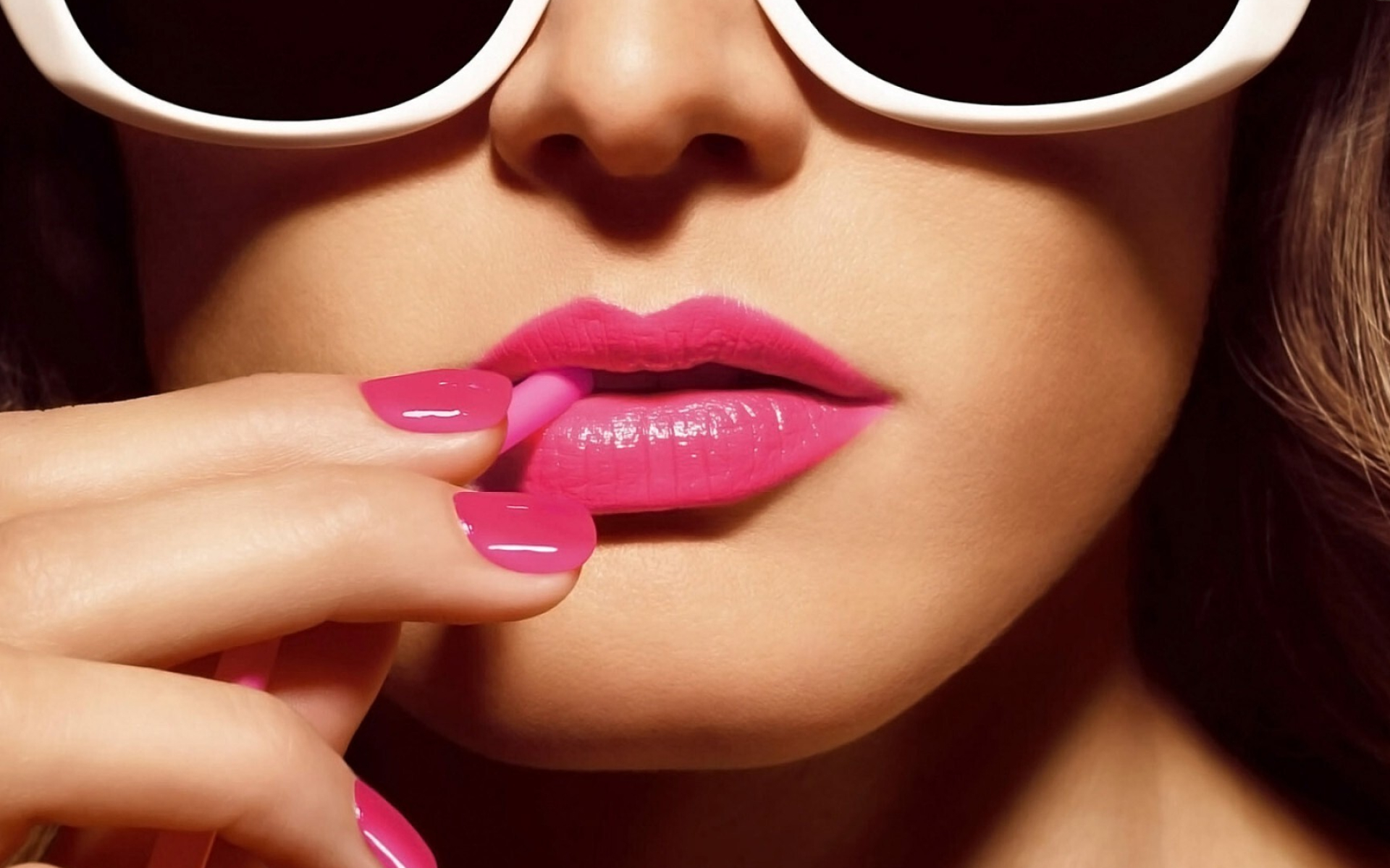 Lipstick: A woman wearing a pink nail polish shade that matches the lip gloss shade, Perfect makeup. 1920x1200 HD Wallpaper.