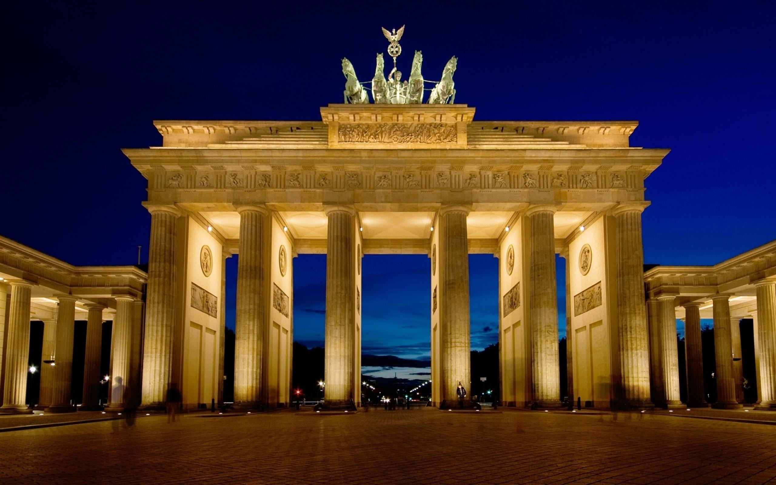 Brandenburg Gate, Berlin wallpapers, Mobile backgrounds, Architectural marvel, 2560x1600 HD Desktop