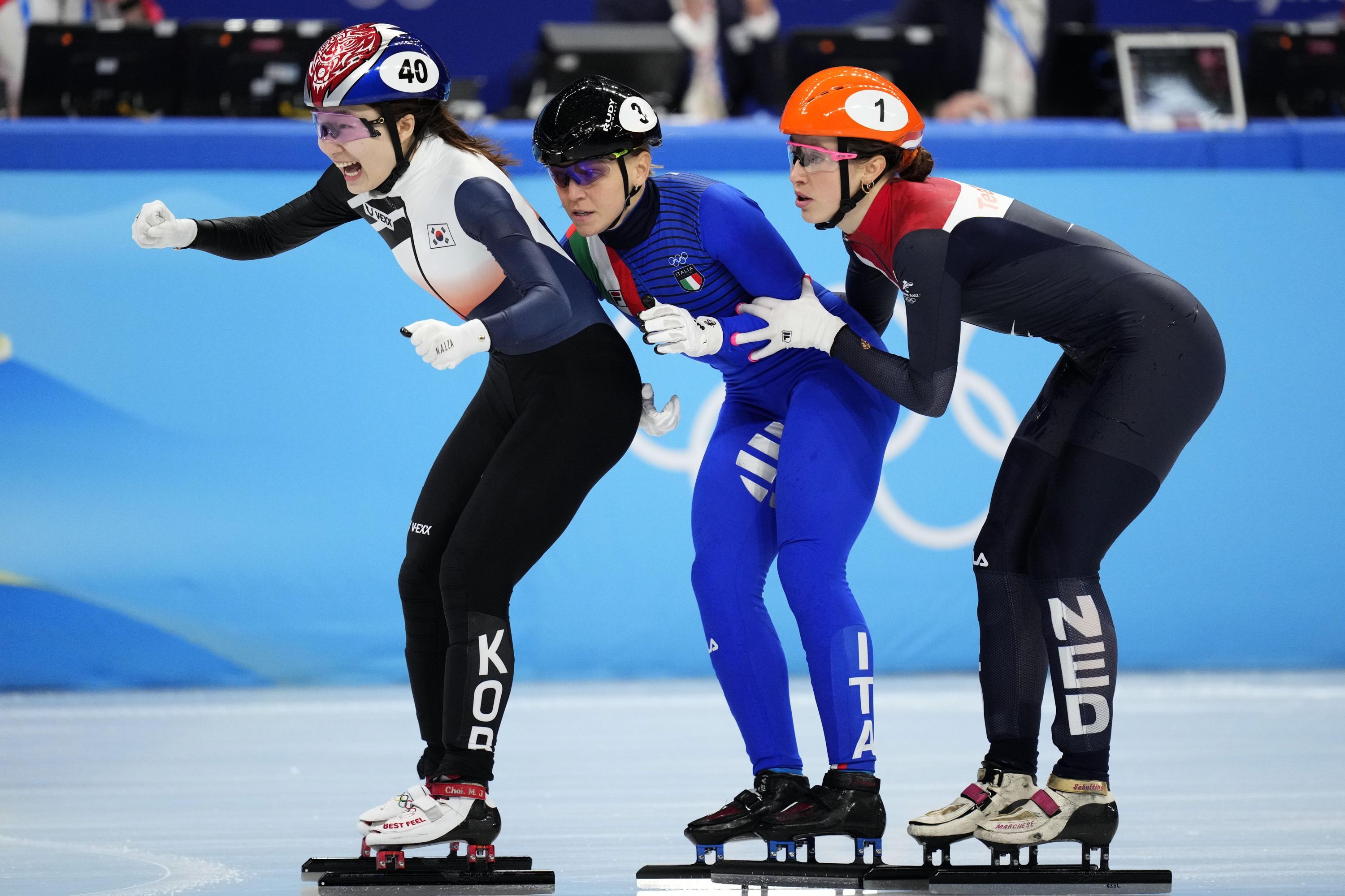 Speed Skating: Choi Min-jeong, A South Korean short track speed skater, The women's 1500 m final, Olympic short track. 3000x2000 HD Background.