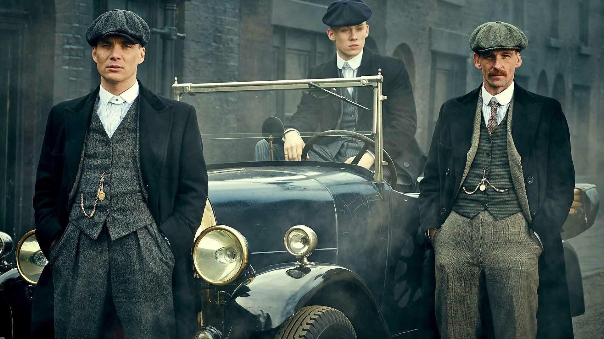 Peaky Blinders: A family from Birmingham running a feared crime ring, making money from illegal betting, protection, and the black market. 1920x1080 Full HD Background.