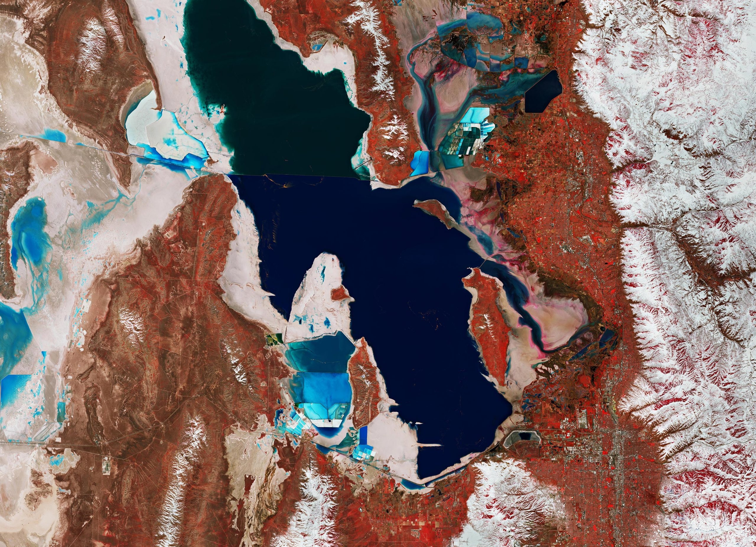 Utah's Great Salt Lake, Space perspective, Majestic views, Breath-taking beauty, 2560x1860 HD Desktop