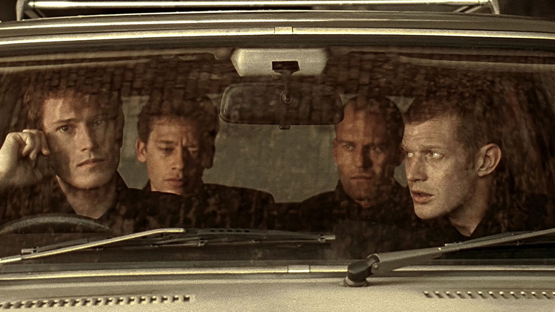 Lock, Stock and Two Smoking Barrels, Movie HQ, 4K wallpapers, Guy Ritchie's masterpiece, 1940x1090 HD Desktop