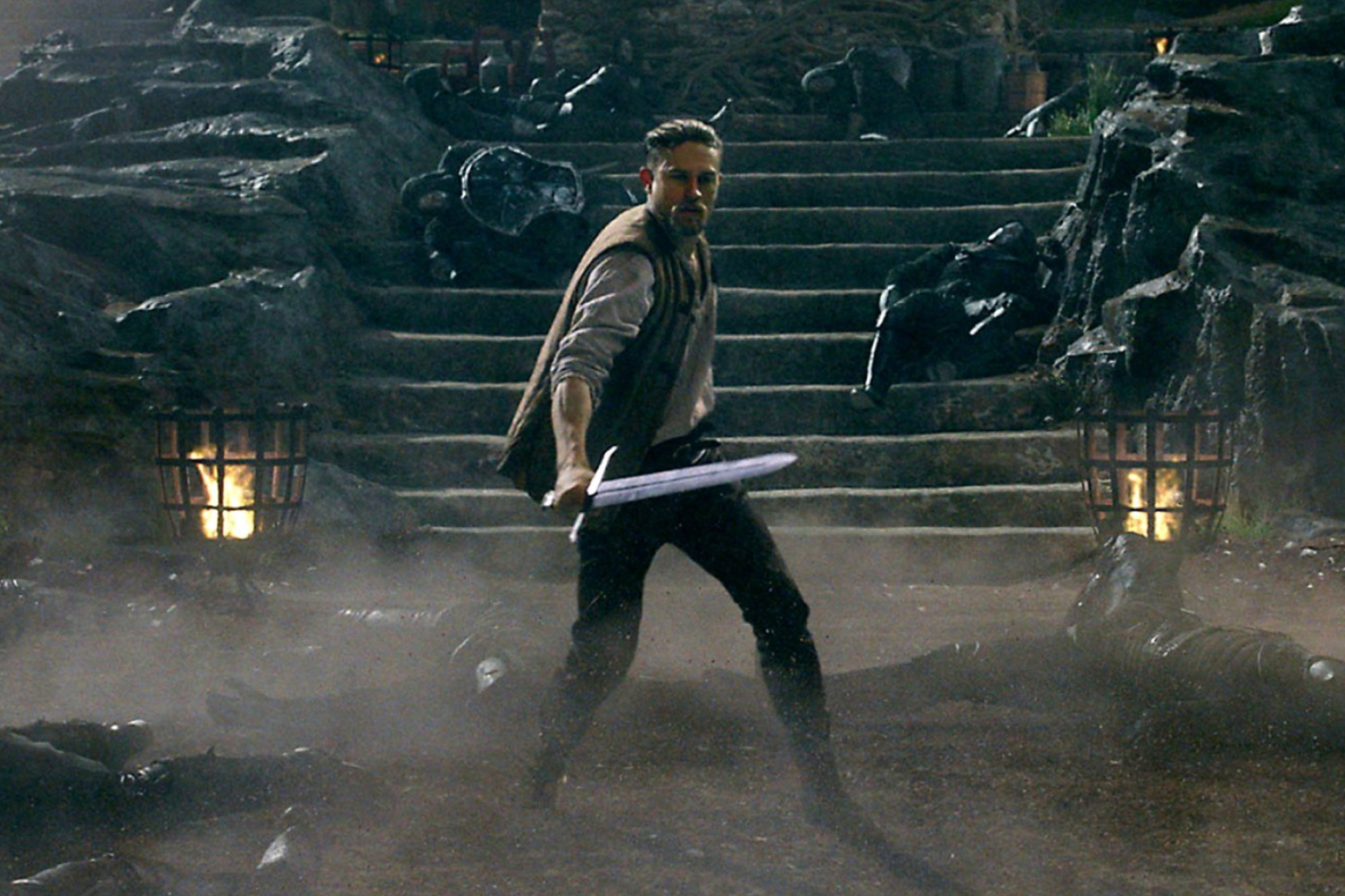 Charlie Hunnam as King Arthur, Rise of the Sword, Legendary hero, Action-packed adventure, 2000x1340 HD Desktop