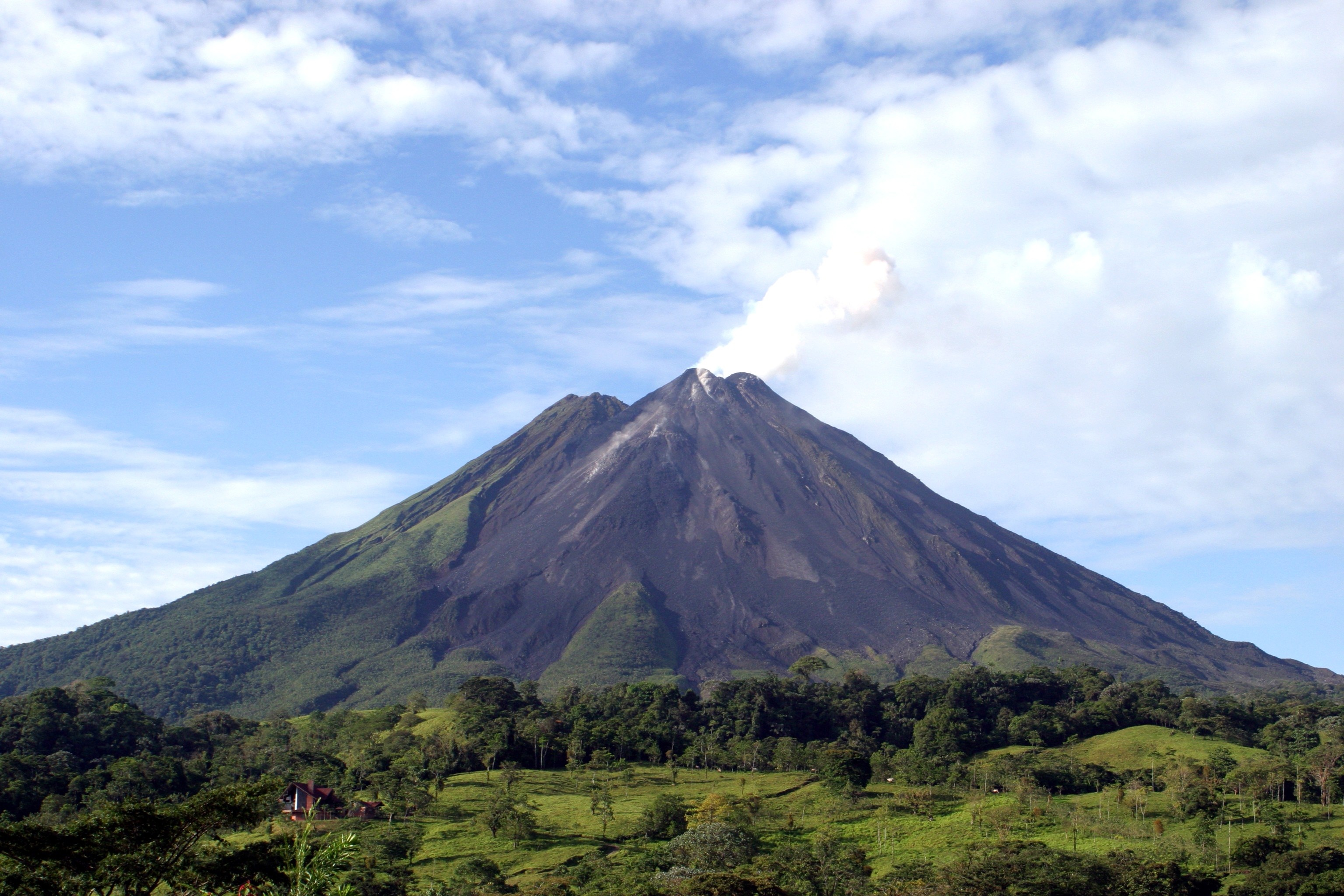 Arenal Jetset Vacations, Arenal Volcano tour, Costa Rica, Volcanic landscape, 3080x2050 HD Desktop