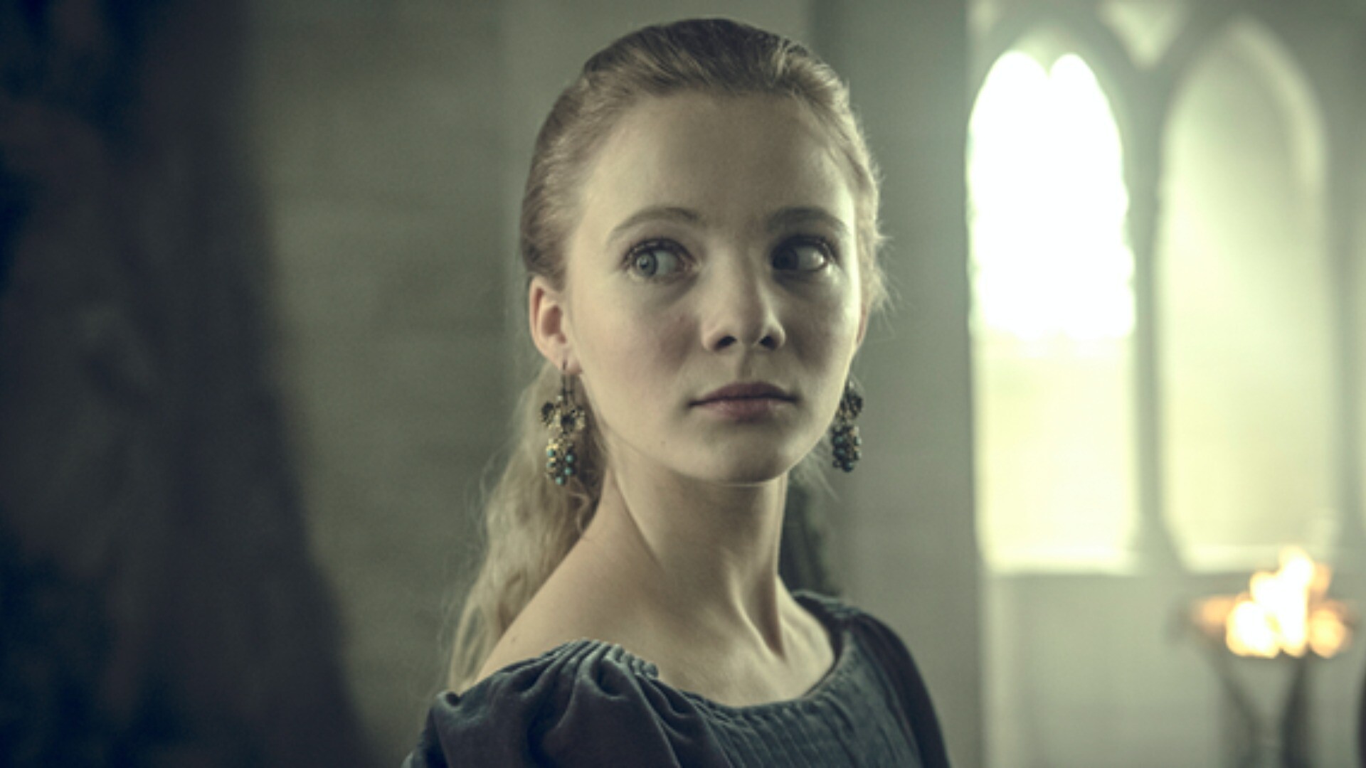 The Witcher Season 2: Freya Allan as Ciri, granddaughter of Queen Calanthe and daughter of Pavetta, Netflix. 1920x1080 Full HD Background.