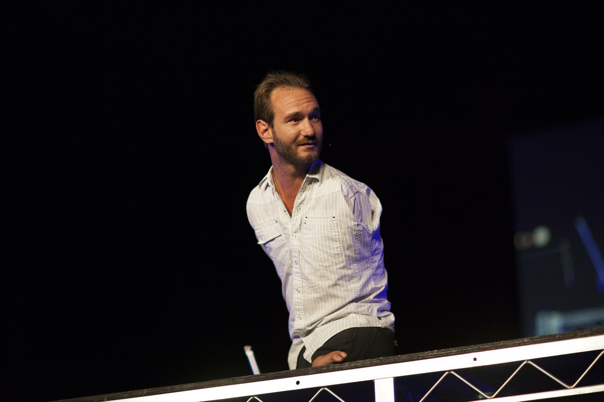 Nick Vujicic: Starred in the short film The Butterfly Circus, Wrote "Stand Strong" in 2015. 2050x1370 HD Wallpaper.