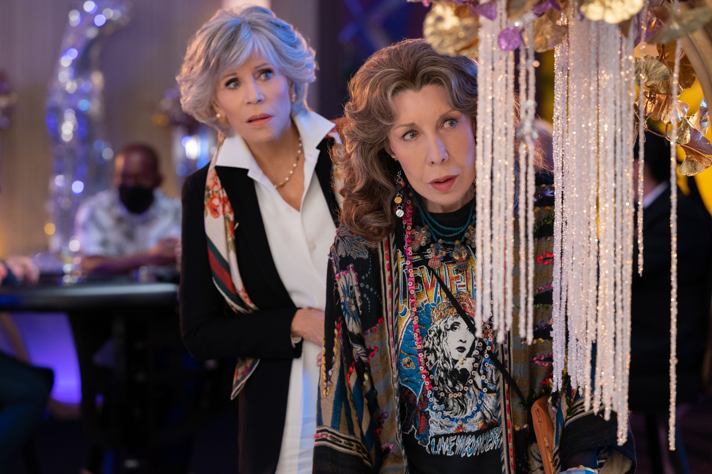 Grace and Frankie, Cancellation and chances of season 8, Heartwarming and funny, 3000x2000 HD Desktop
