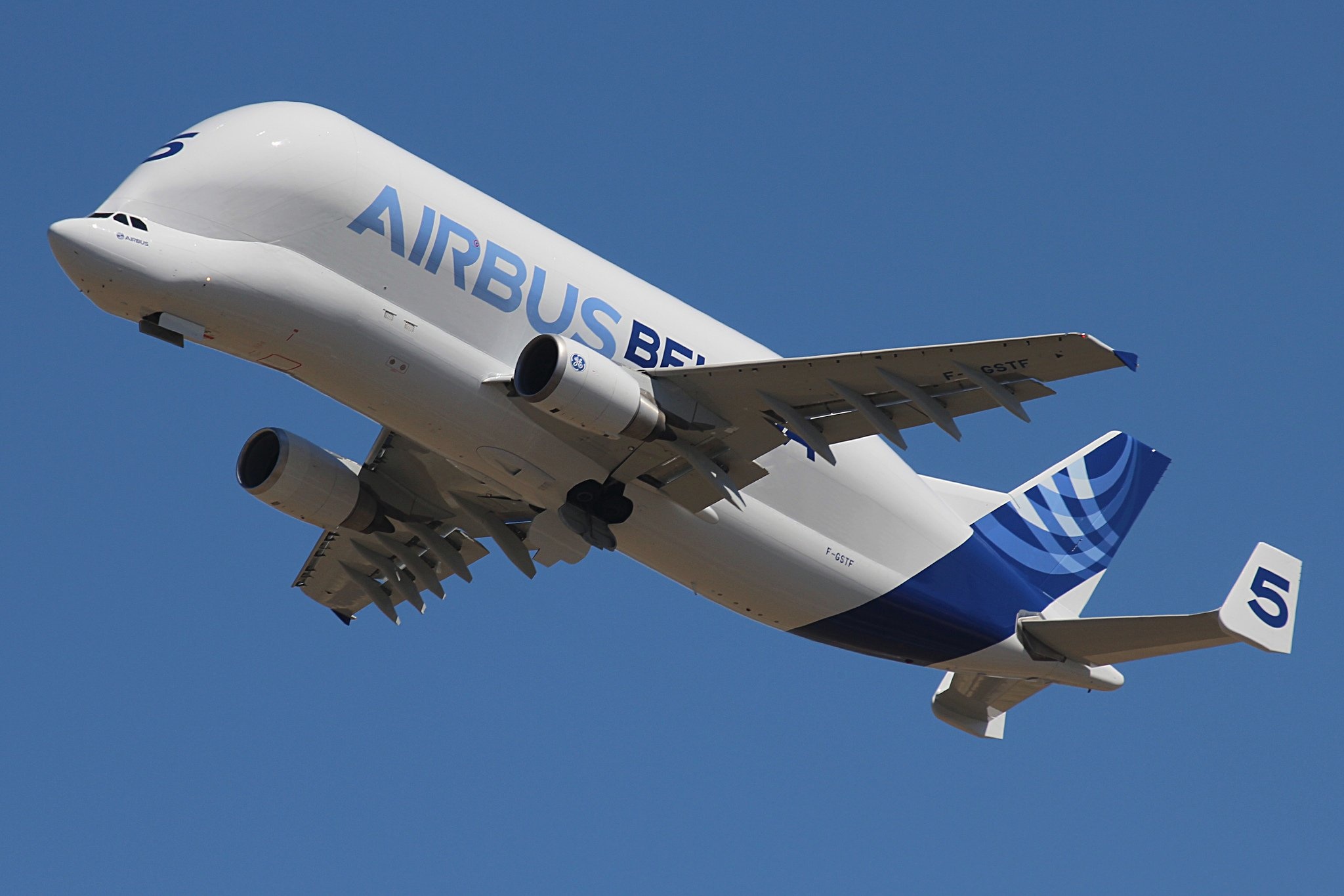 Airbus Beluga Wonder, Airlift Excellence, Sky Transportation, Canadian Rockies, 2050x1370 HD Desktop