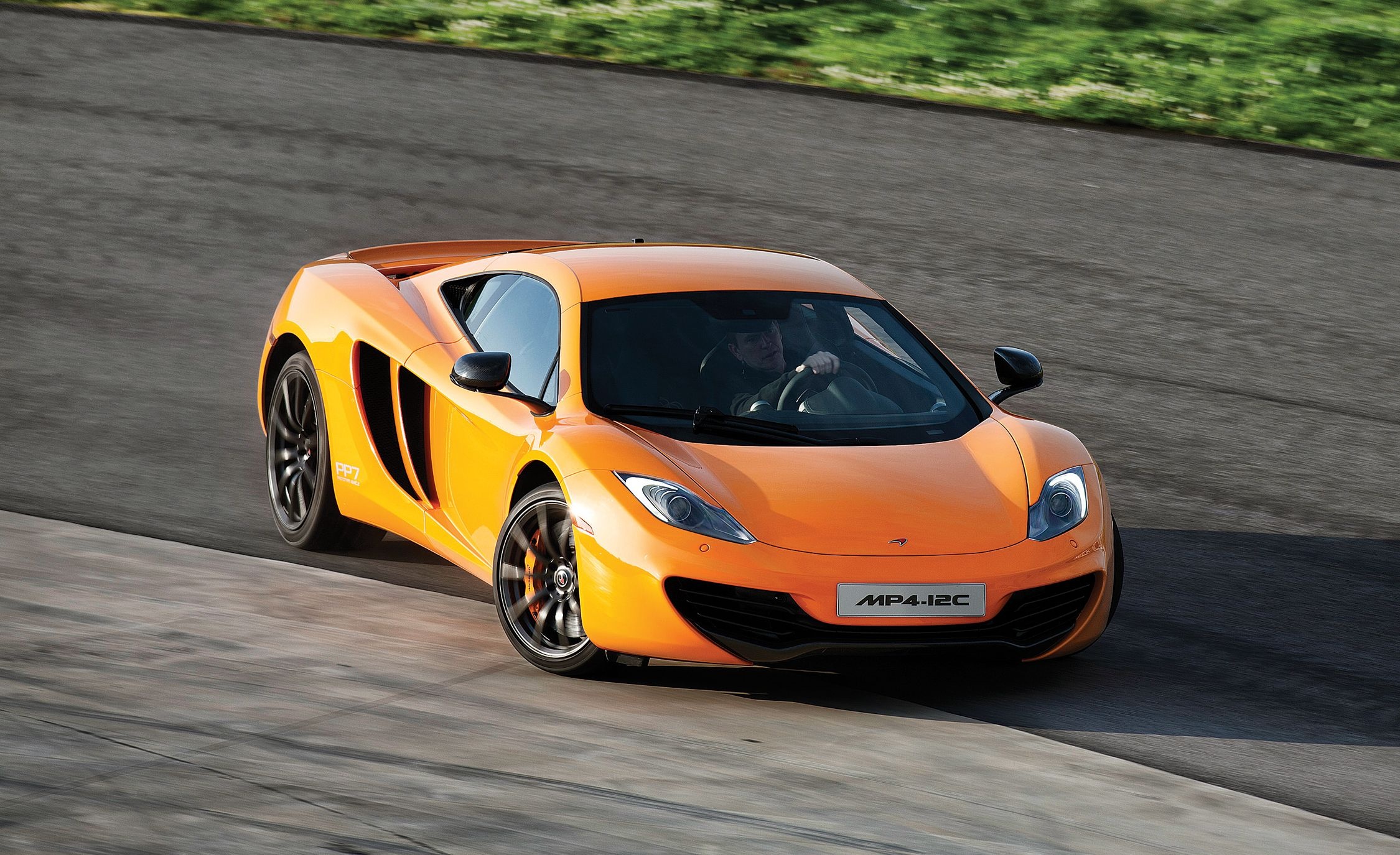 McLaren 12C, Test drive experience, Cutting-edge technology, Thrilling performance, 2250x1380 HD Desktop