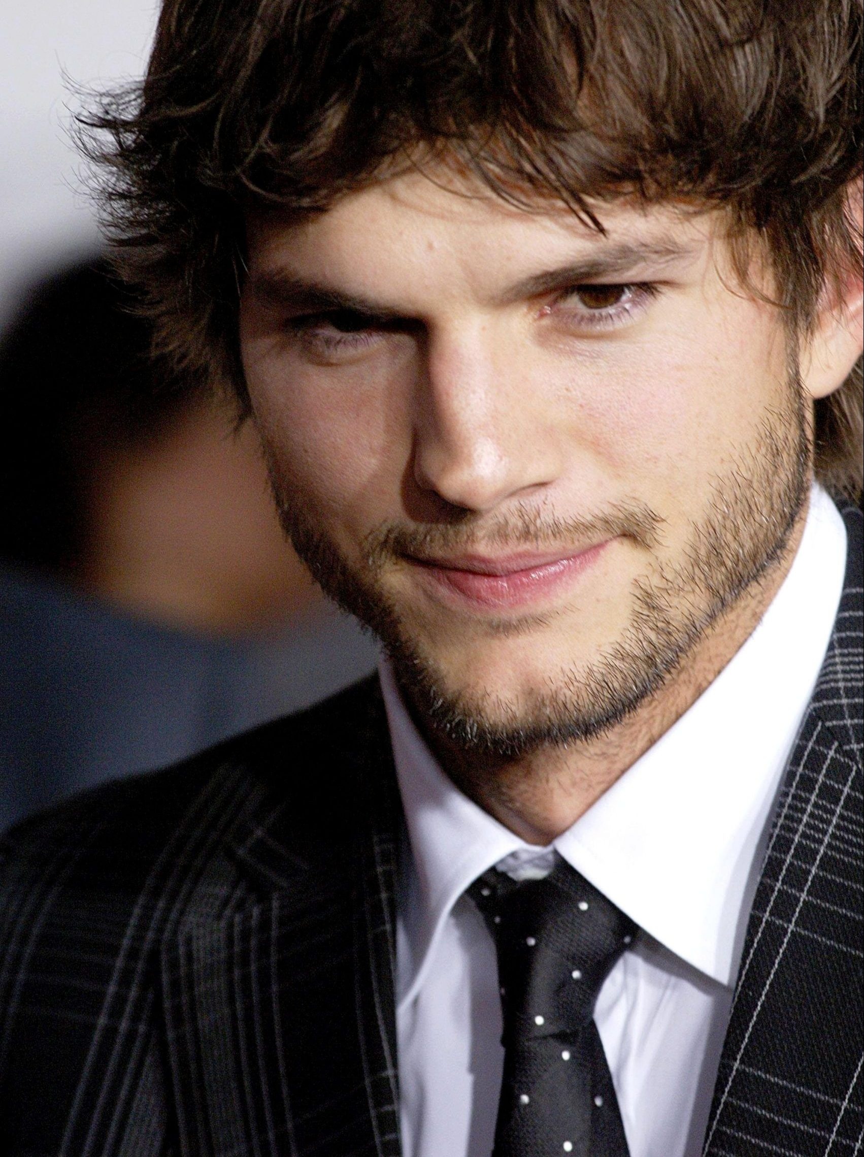 Ashton Kutcher Movies, Download free images, Celebrity pictures, Film stills, 1710x2280 HD Phone