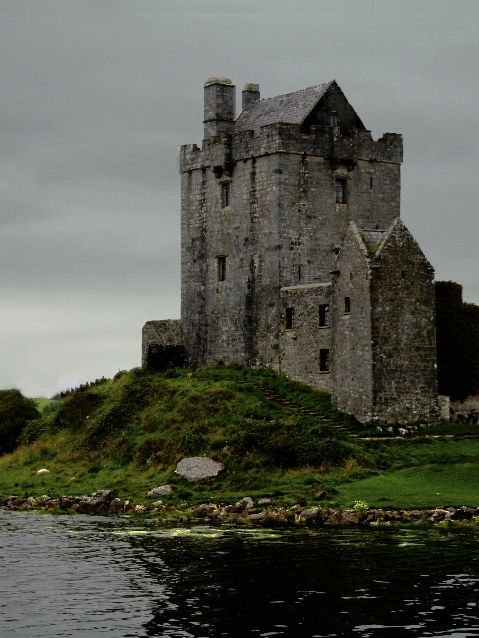 Old Irish Castle, John Goodbrad, Property Management, 1540x2050 HD Handy