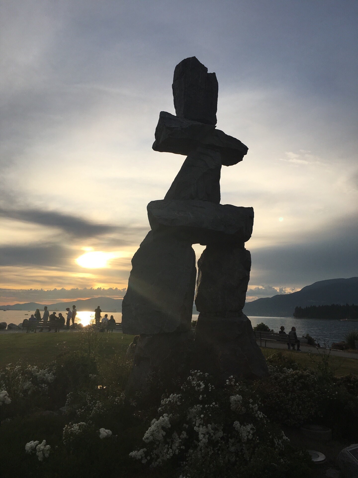 Inukshuk (Canada), Vancouver travel reviews, City attractions, Canadian tourism, 1440x1920 HD Phone
