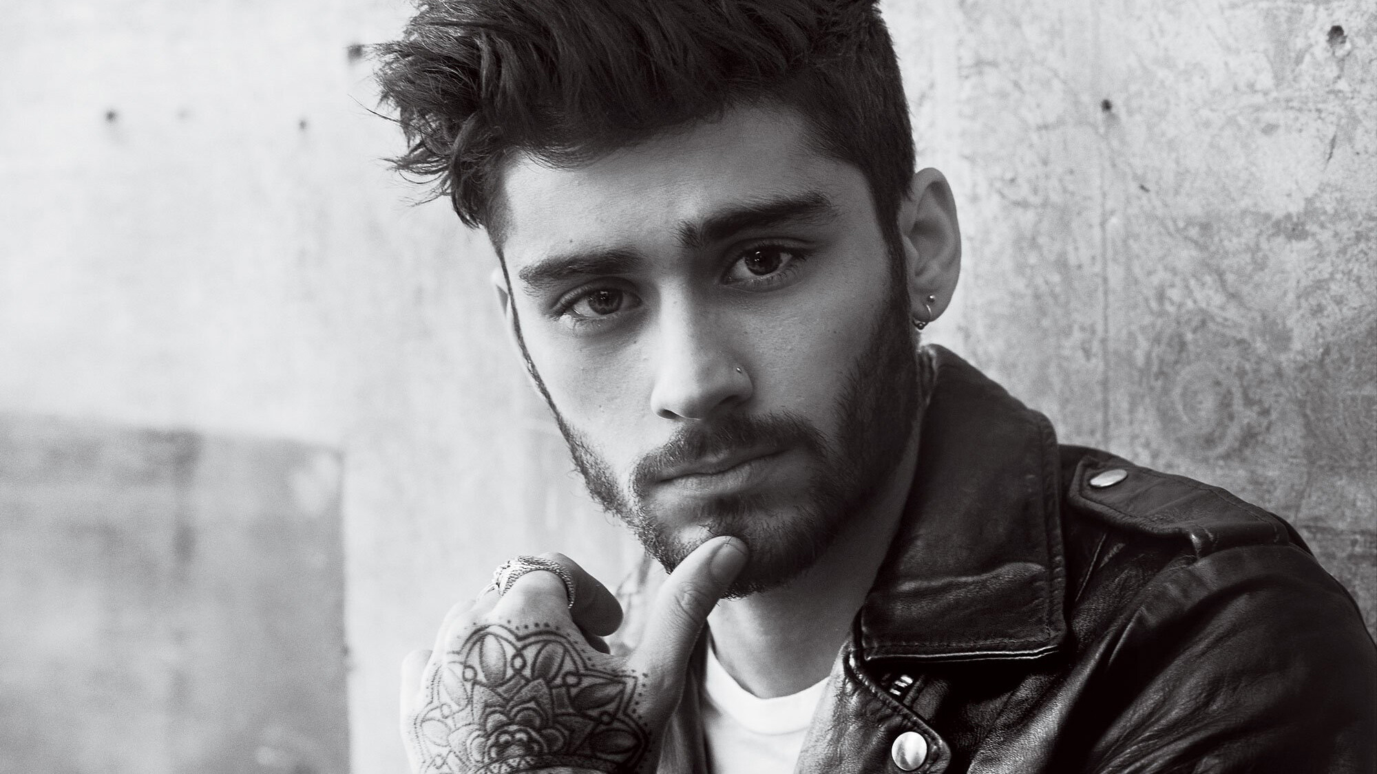 Zayn Malik: The only artist to have won the Billboard Music Award for New Artist of the Year twice. 2000x1130 HD Wallpaper.