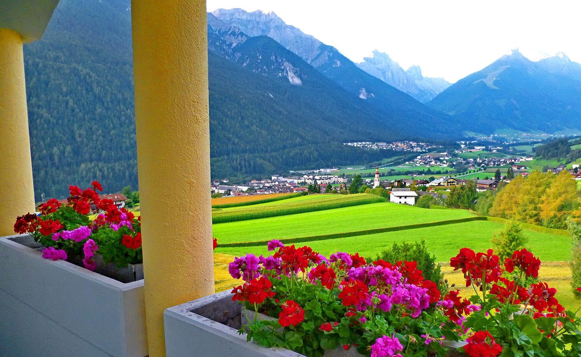 Picturesque village, Mountain vistas, Serene atmosphere, Nature's retreat, 1920x1190 HD Desktop