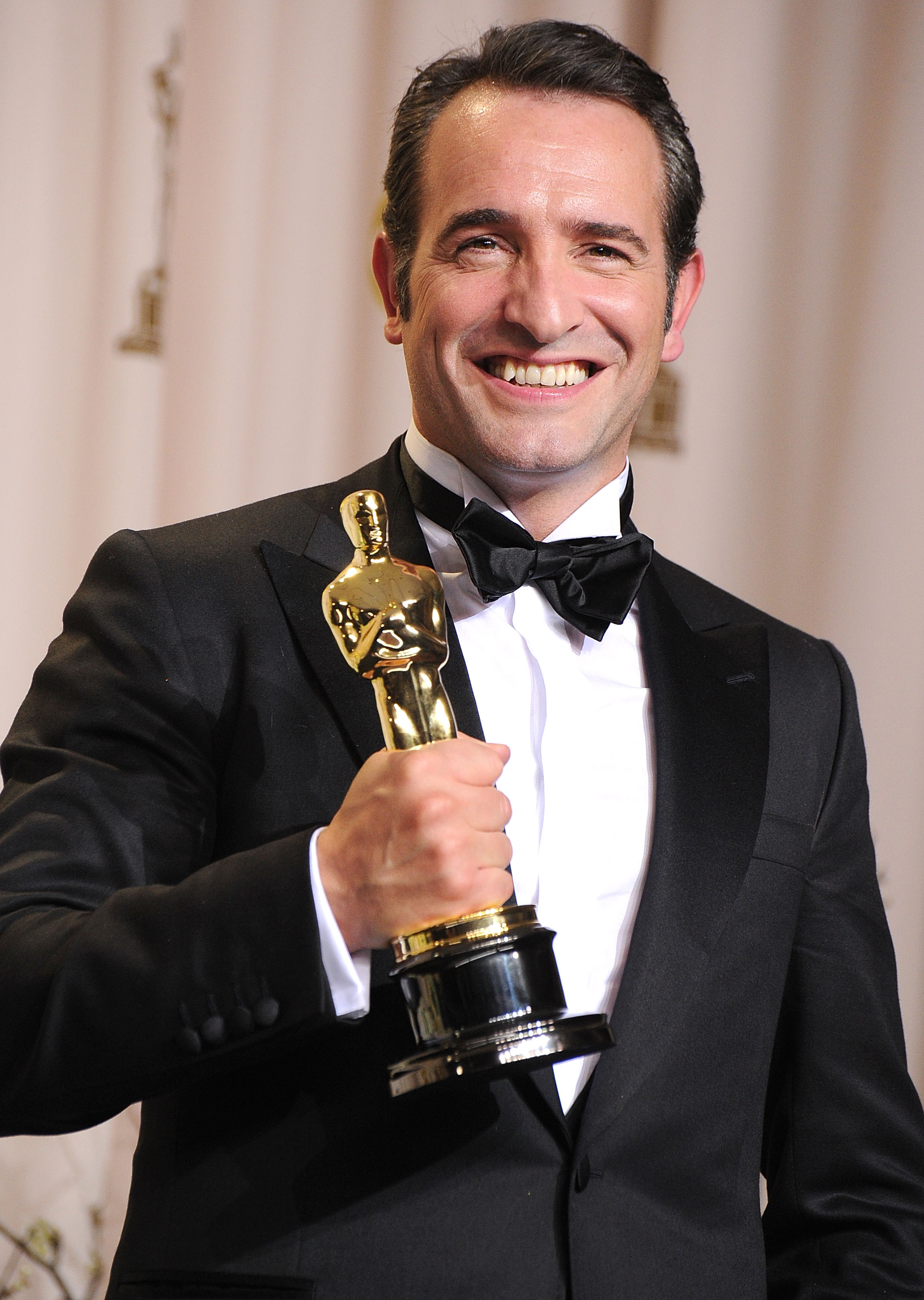 Jean Dujardin, Christopher Cunningham, Posted photo, Movie, 2140x3000 HD Phone
