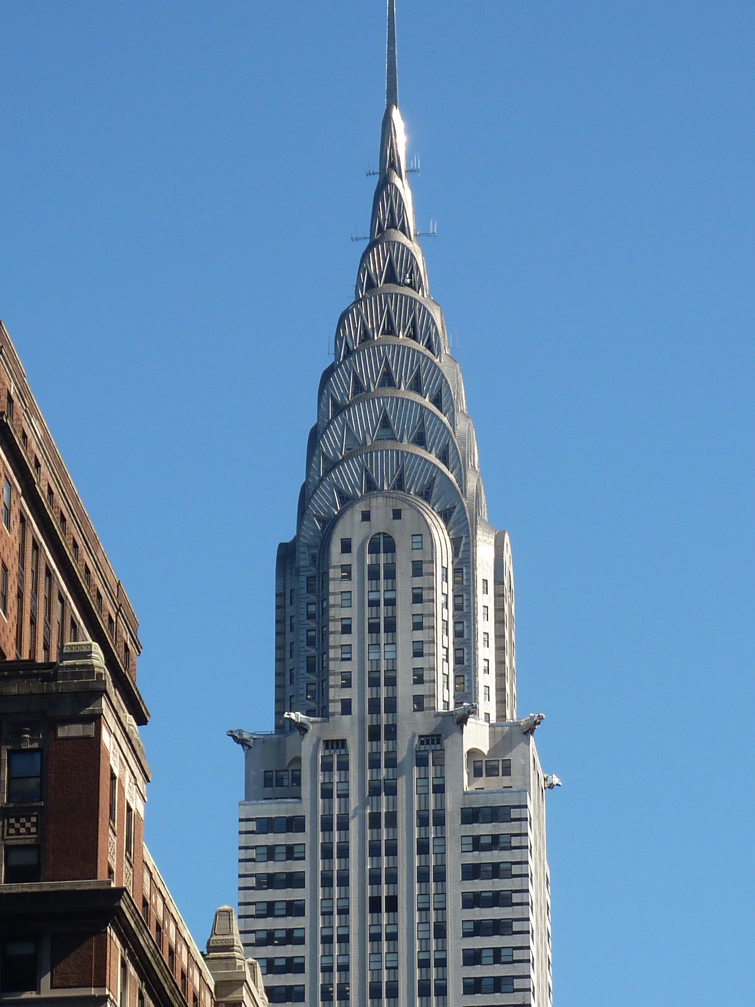Chrysler Building: A skyscraper located in New York City and constructed between 1928 and 1930. 1540x2050 HD Wallpaper.