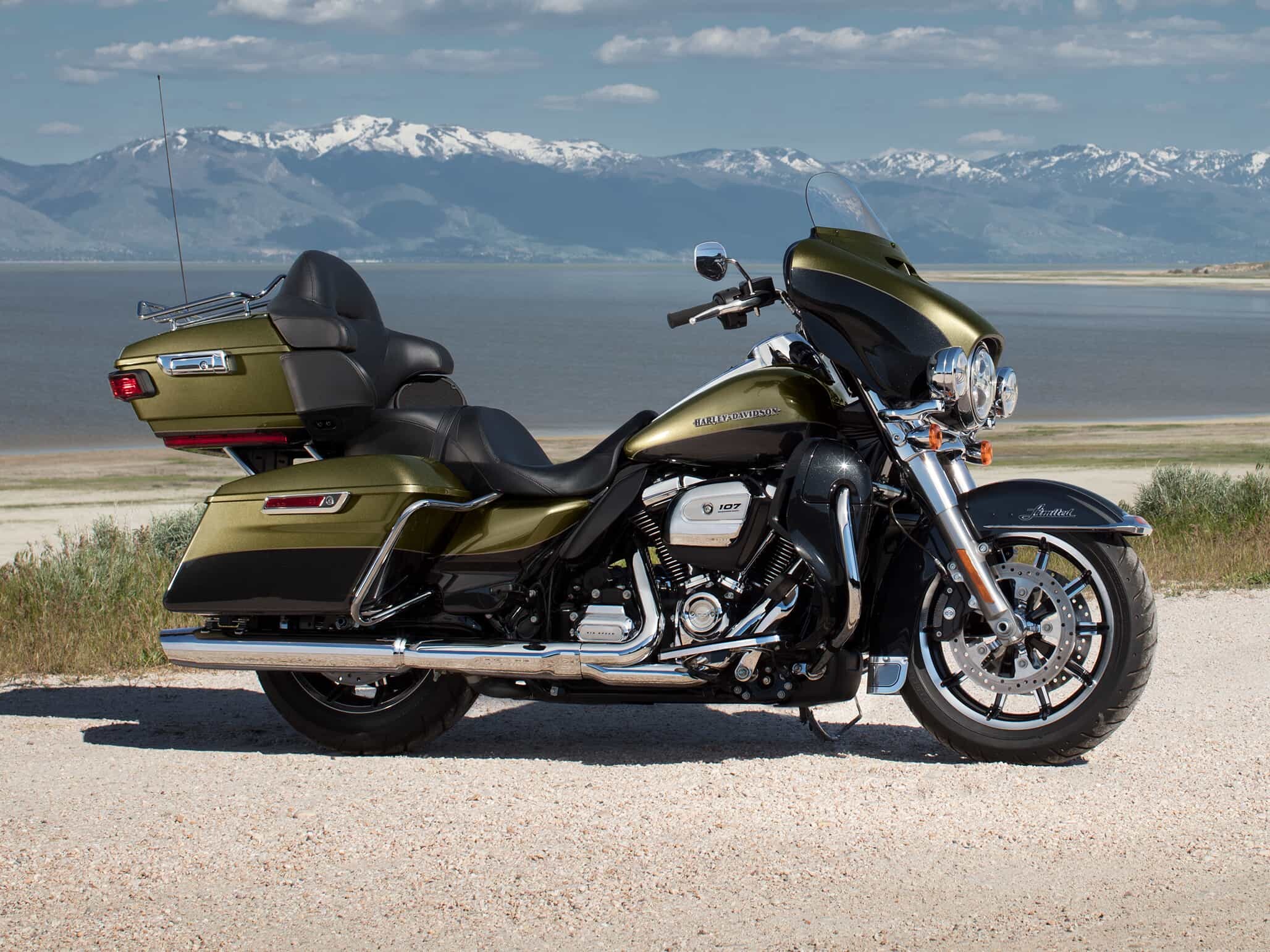 Harley-Davidson Ultra Limited, Touring excellence, Smooth performance, Unmatched comfort, 2060x1550 HD Desktop
