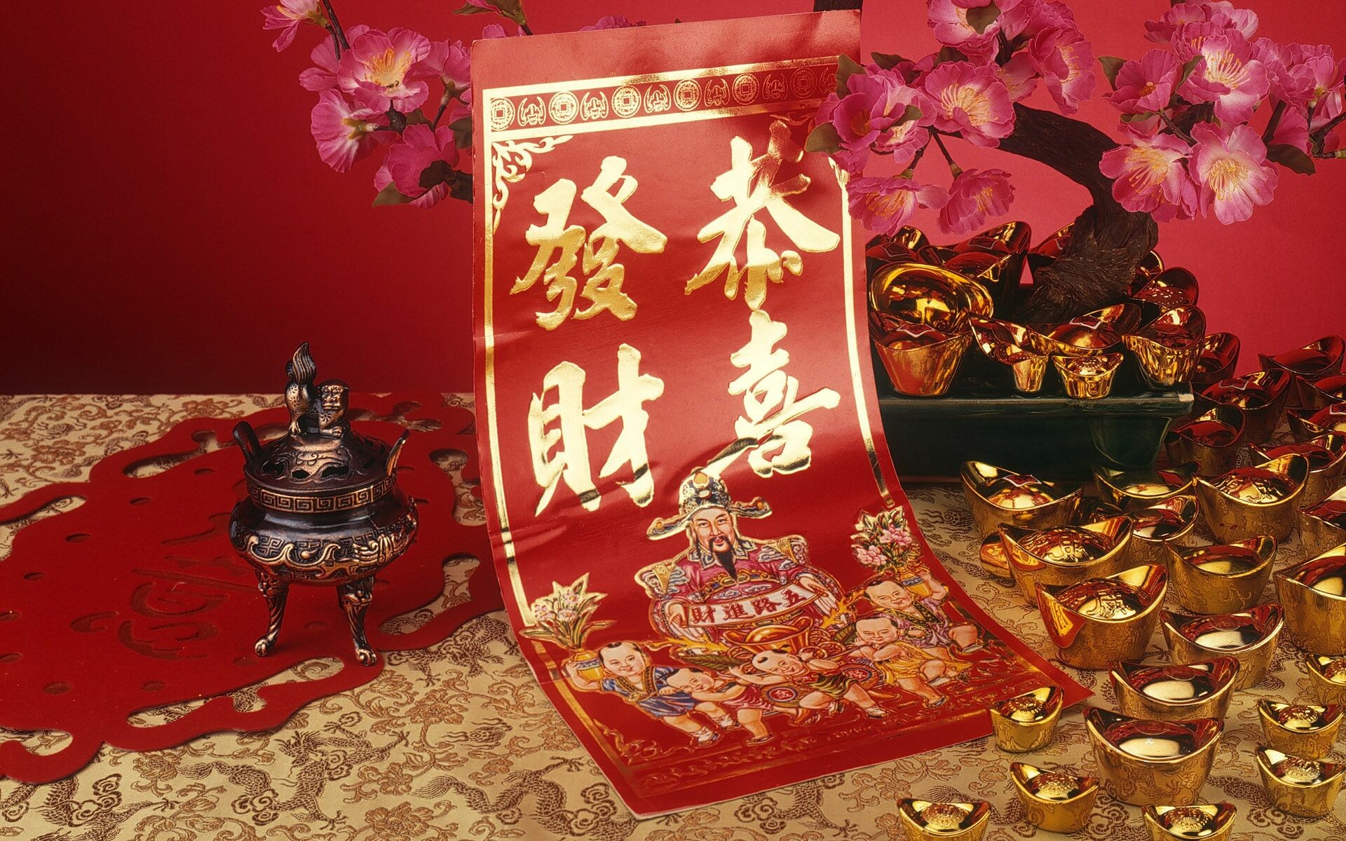 Chinese New Year: The festival was traditionally a time to honor deities as well as ancestors. 1920x1200 HD Wallpaper.