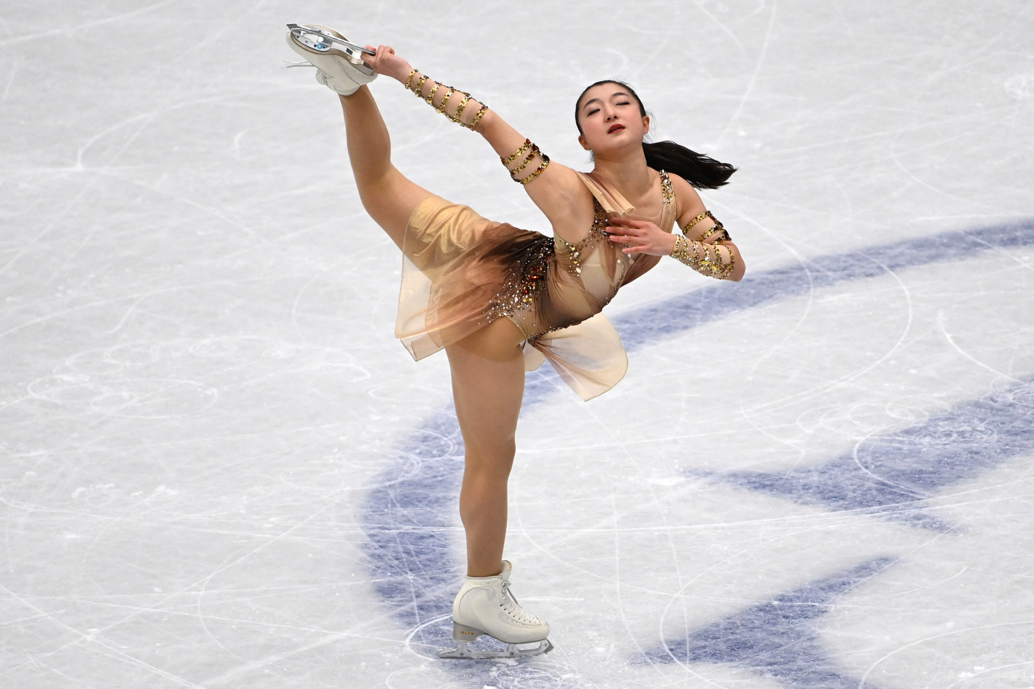 Kaori Sakamoto, Leading after short program, World Figure Skating Championships, 2050x1370 HD Desktop