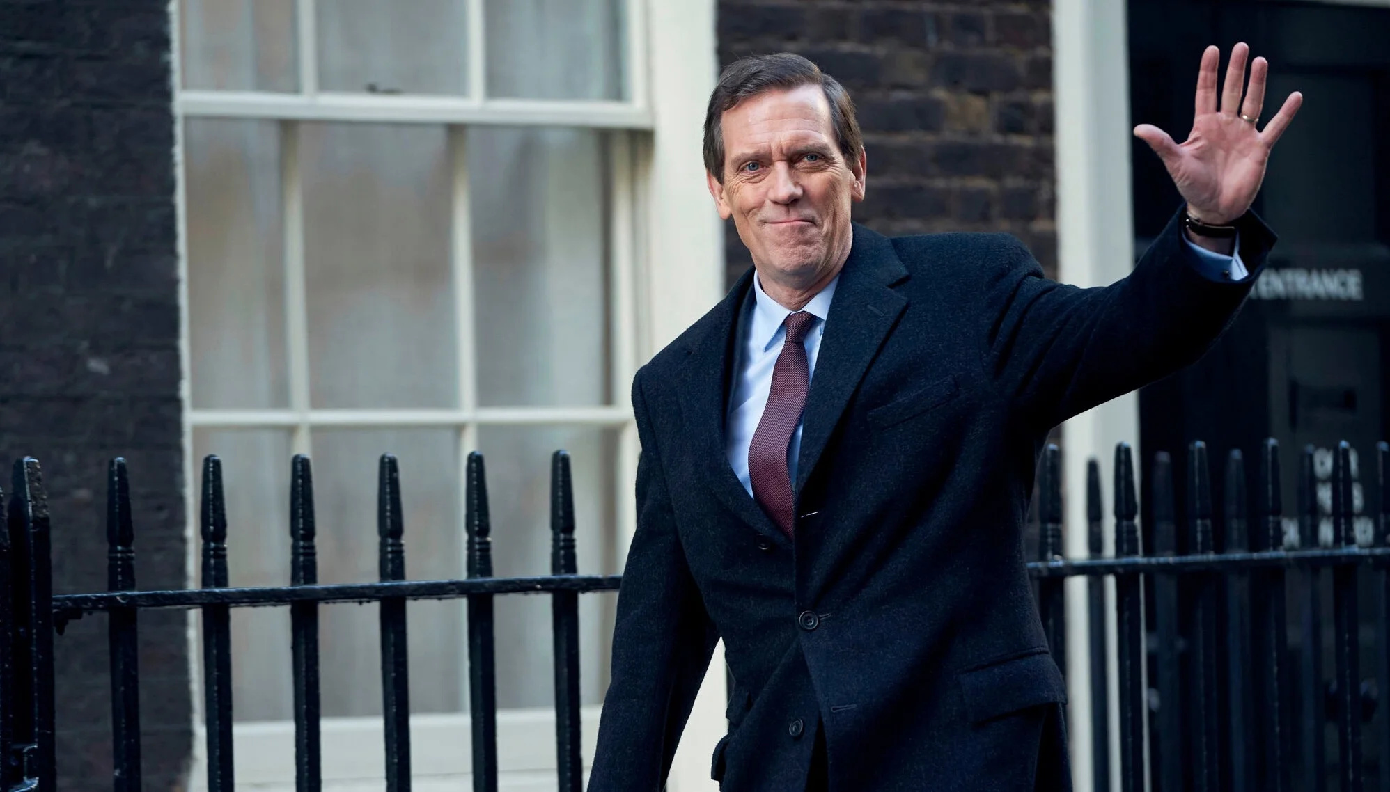 Hugh Laurie, Playing a politician, Immune to shame, 2000x1140 HD Desktop