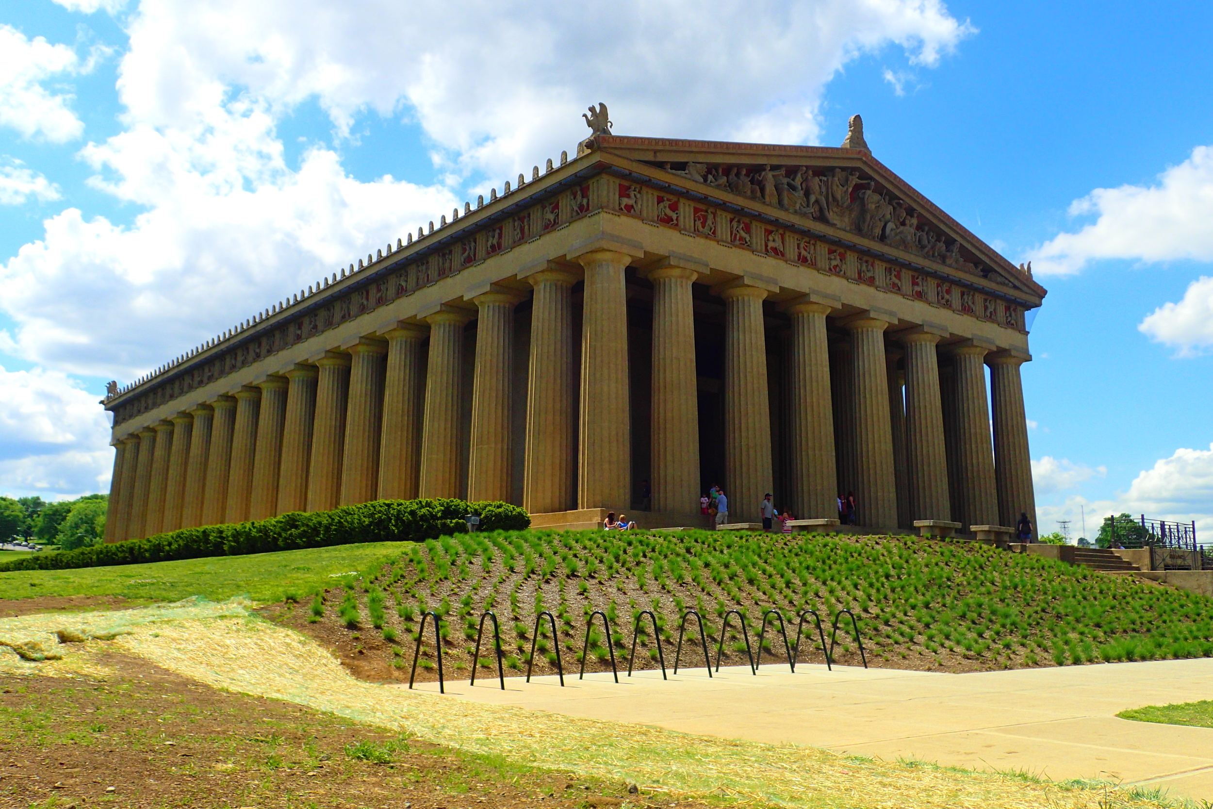 Nashville's Parthenon replica, Ancient Greek influence, Deviating from the norm, Cultural fusion, 2500x1670 HD Desktop