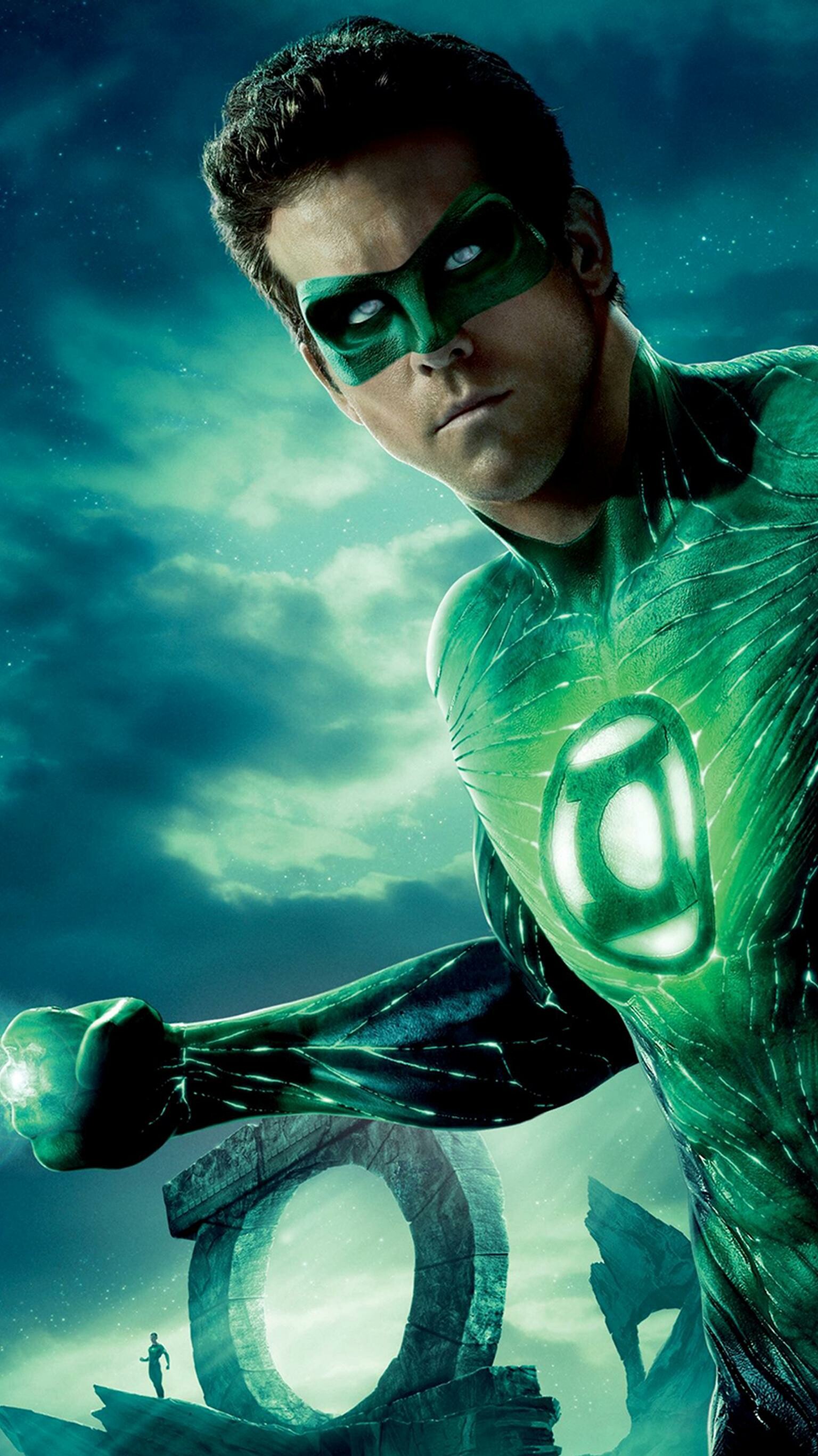 Green Lantern: A 2011 American superhero film, Stars Ryan Reynolds. 1540x2740 HD Background.
