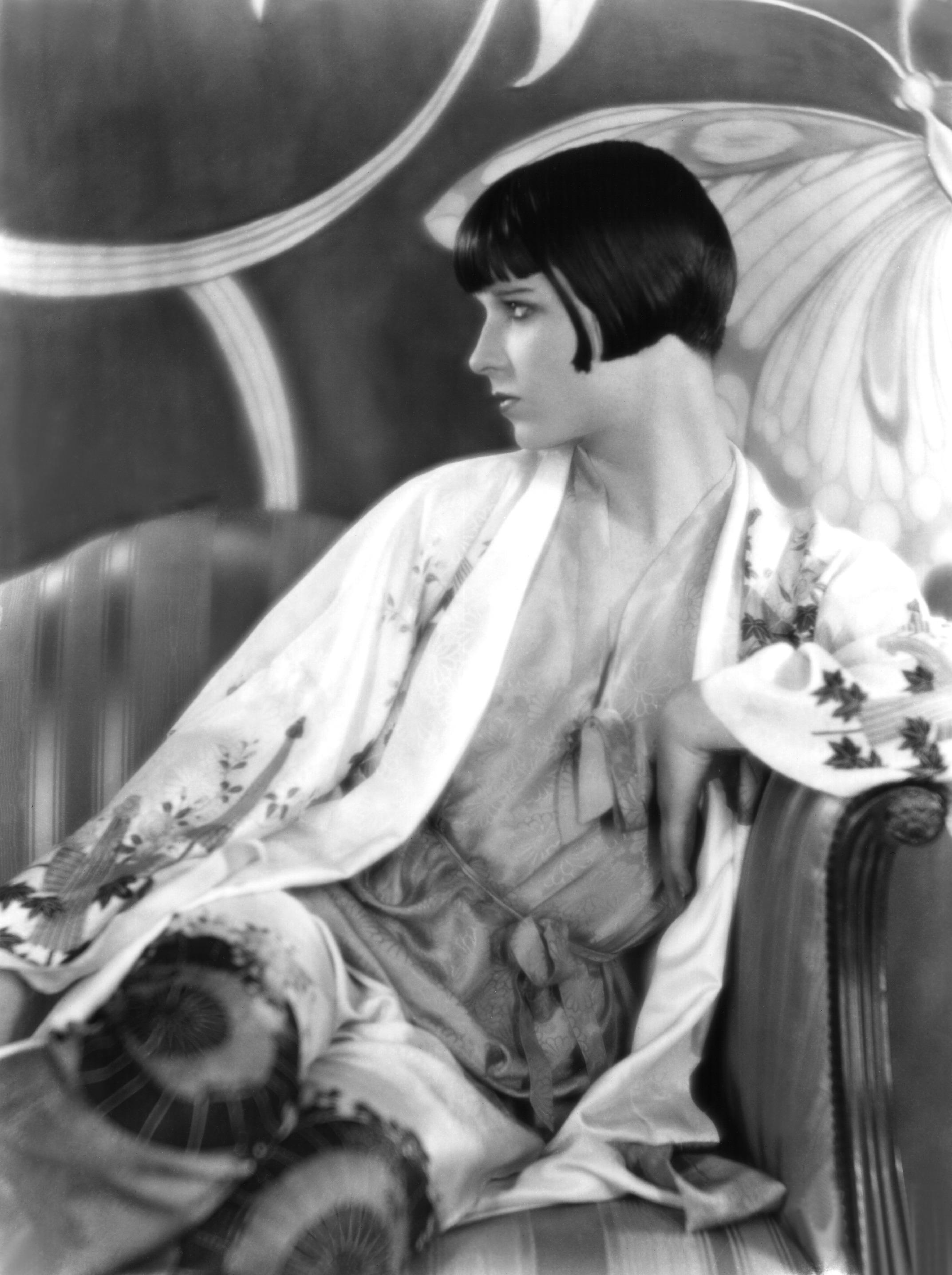 Louise Brooks, Zedisred, Icon of the 1920s, Expert in old Hollywood, 2150x2880 HD Phone