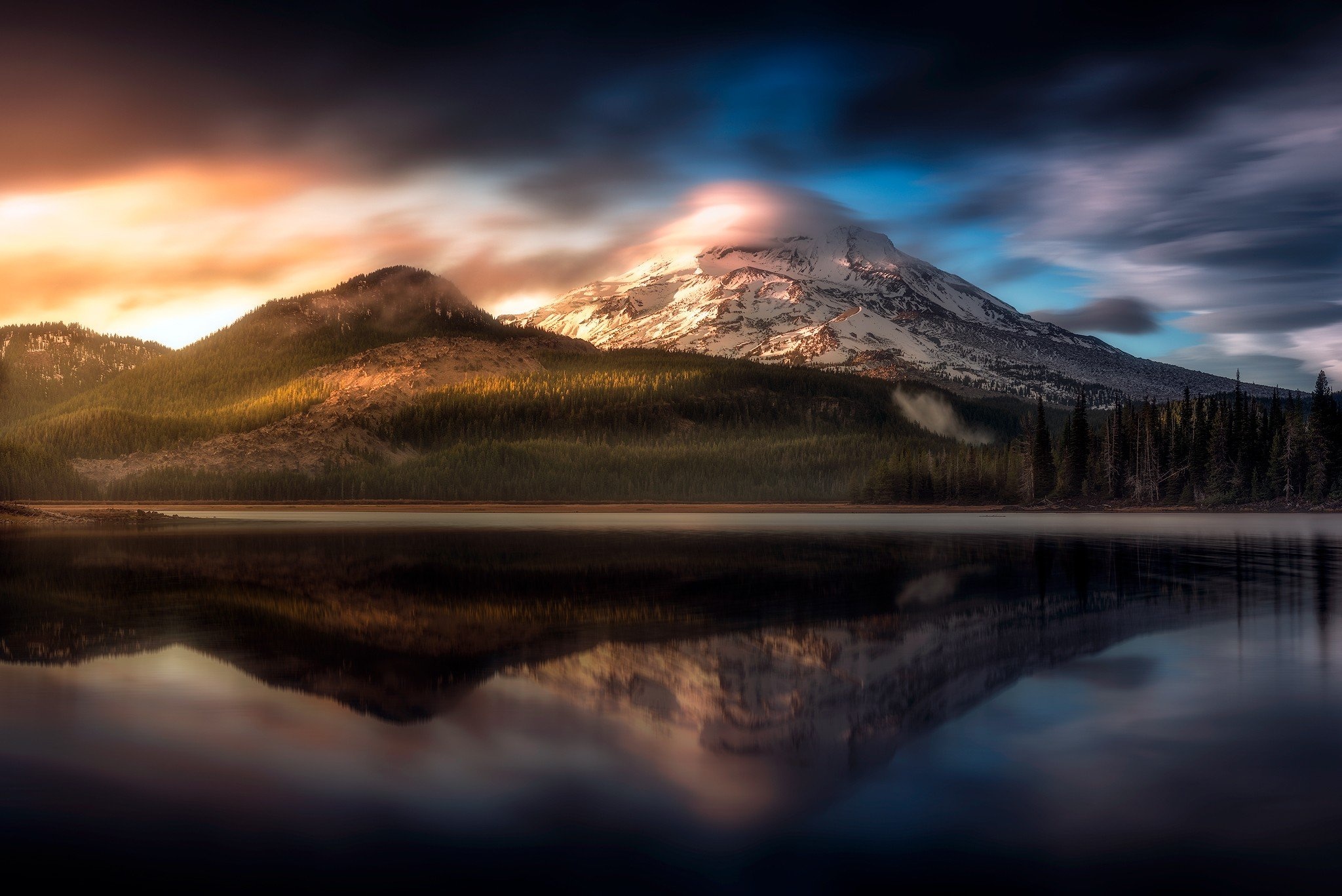 Oregon mountains, Majestic peaks, Natural beauty, Scenic landscapes, 2050x1370 HD Desktop