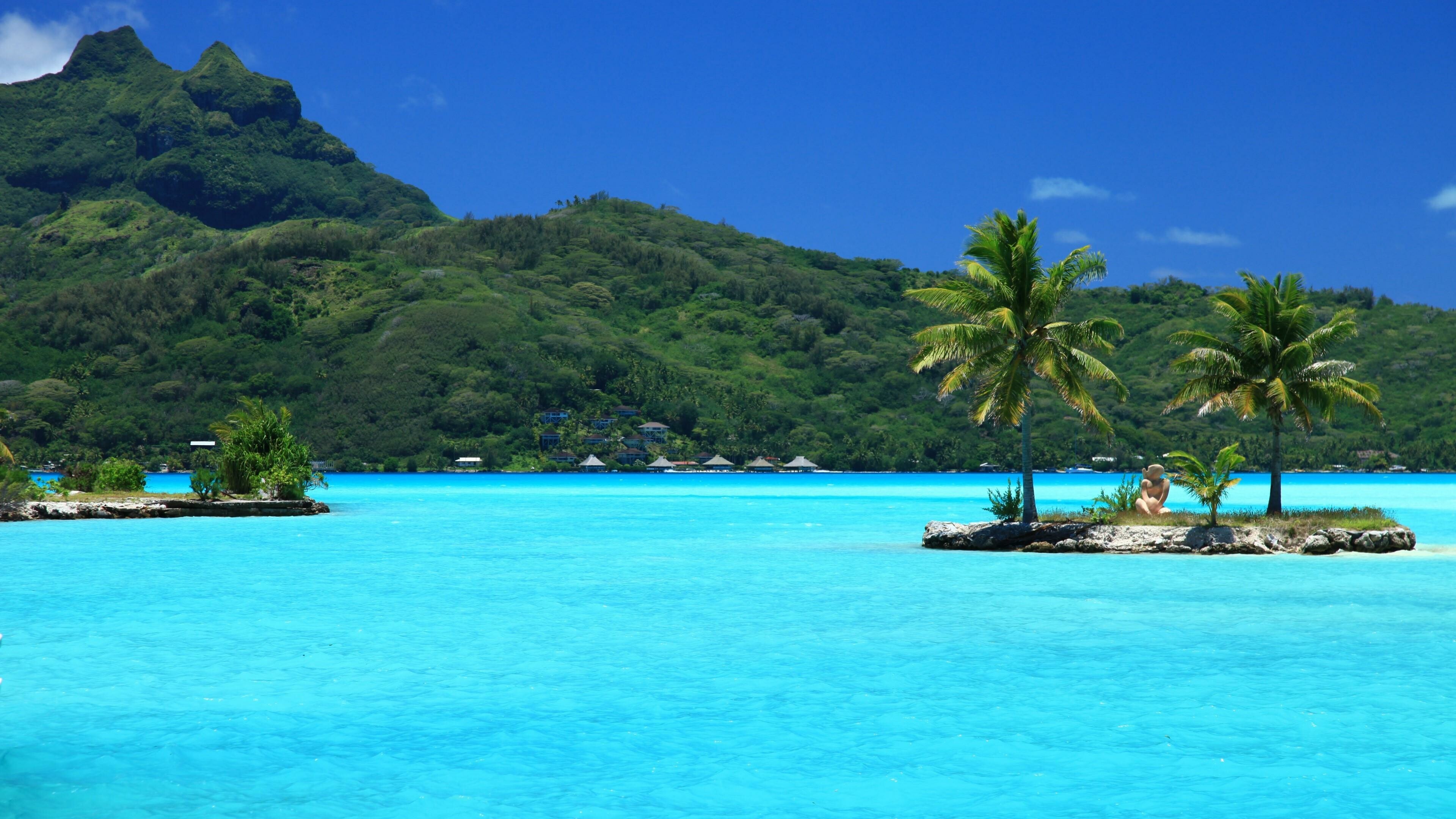Tahiti: Bora Bora, An island group in the Leeward Islands. 3840x2160 4K Wallpaper.