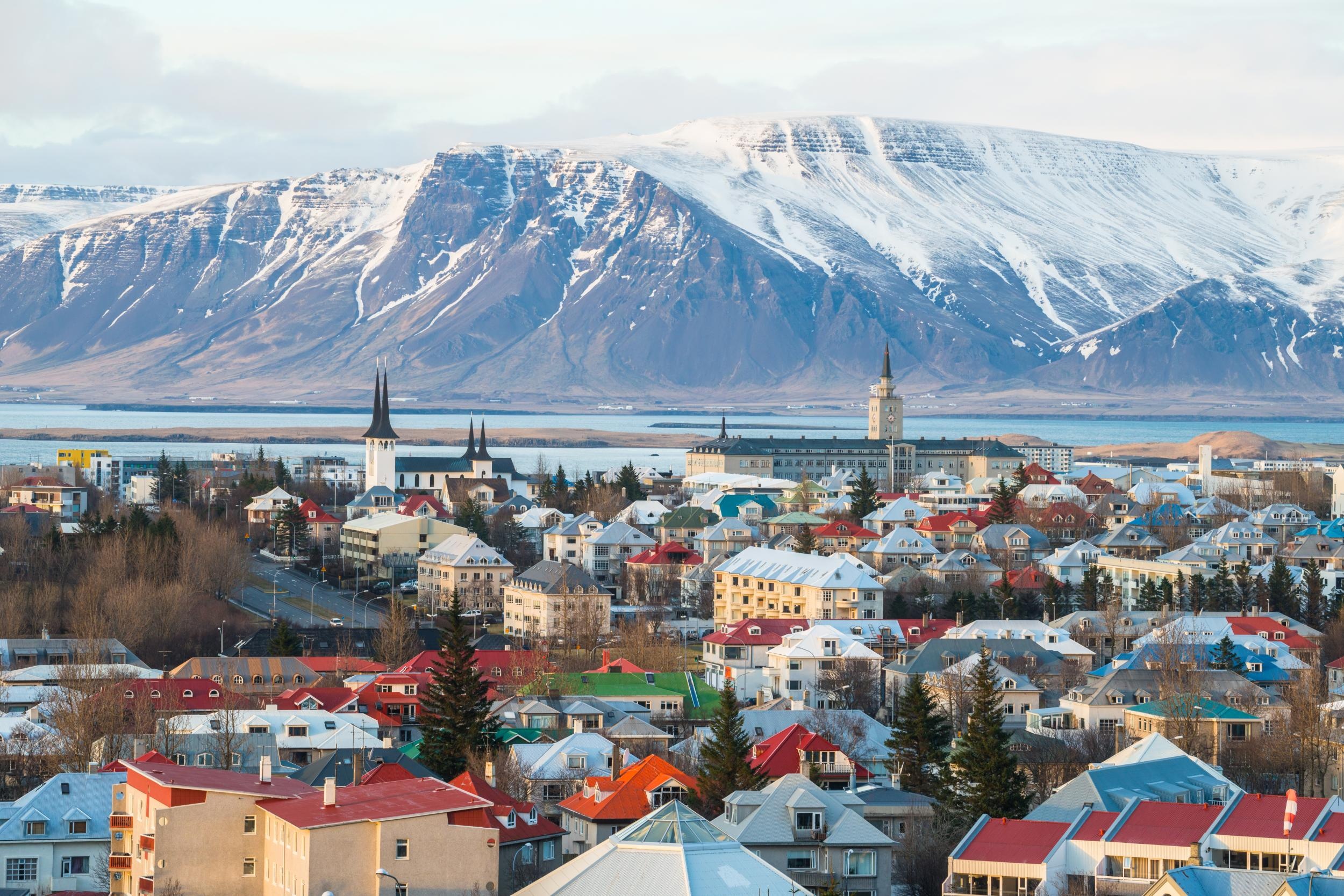 Reykjavik, Luxury hotels, Local cuisine, Cultural hub, 2500x1670 HD Desktop