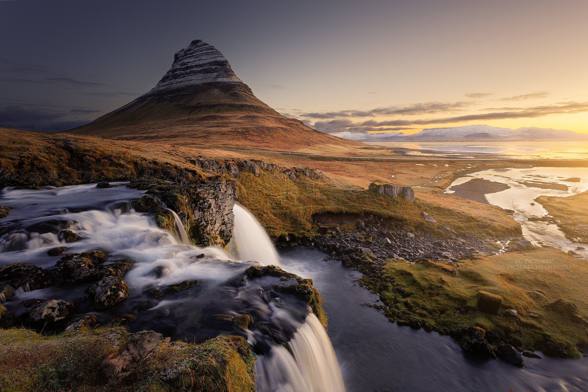 Kirkjufell, Iceland, Travels, Majestic landscapes, 2050x1370 HD Desktop