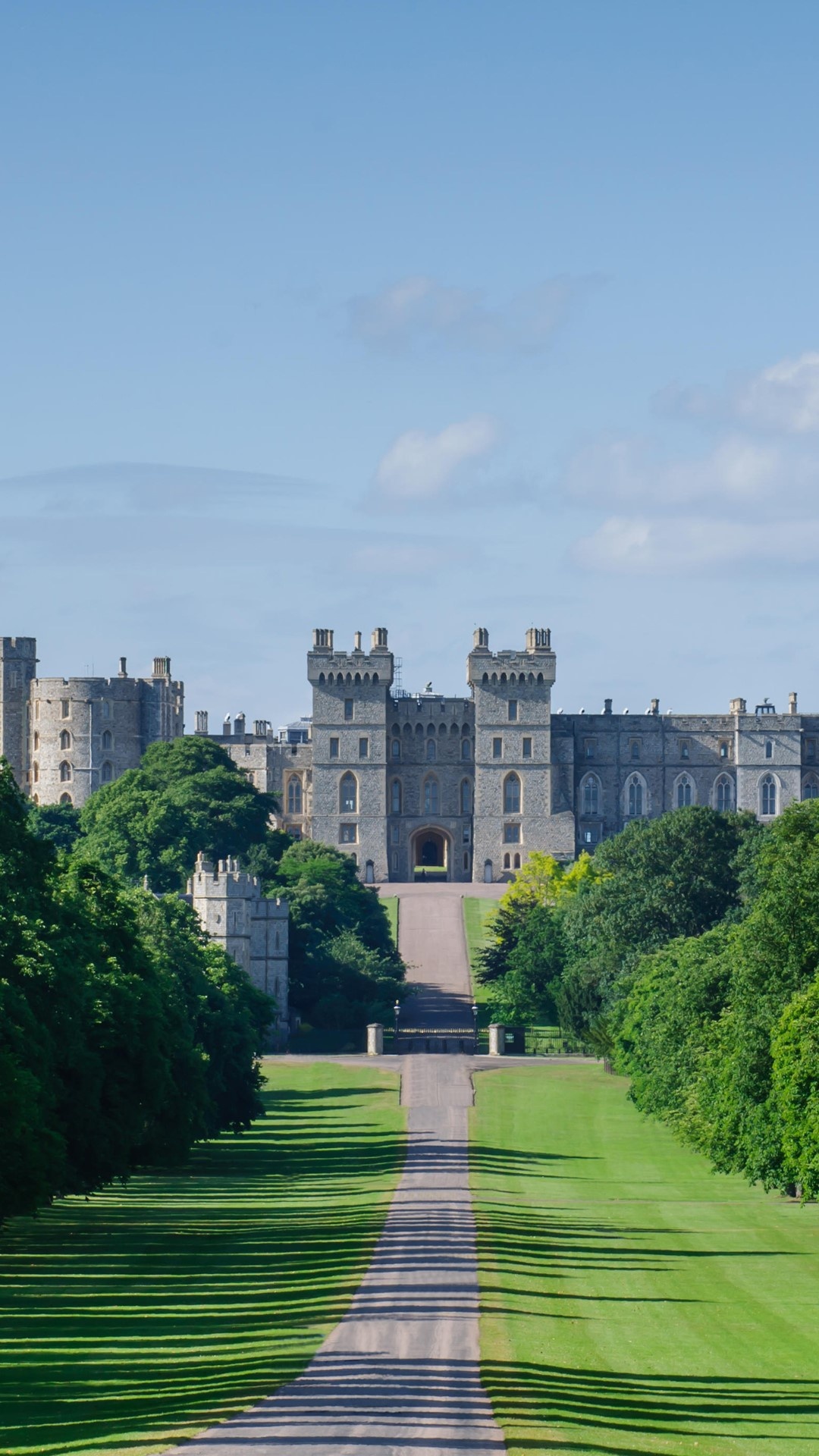 Panoramic view, Long Walk, British landscape, Windsor Castle, 1080x1920 Full HD Phone