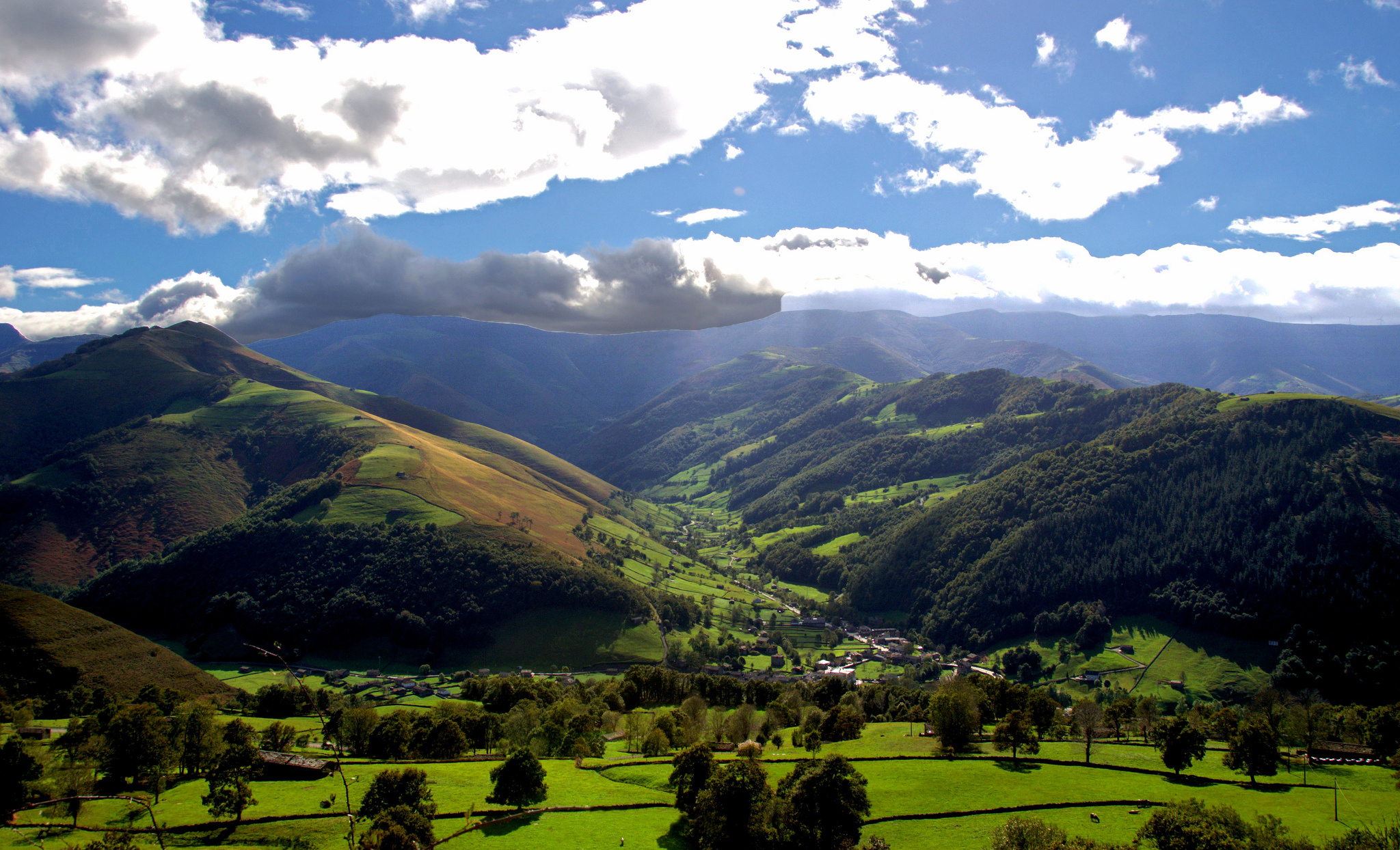 Cantabrian Mountains, Travels, Mountain Range, Spain, 2050x1250 HD Desktop