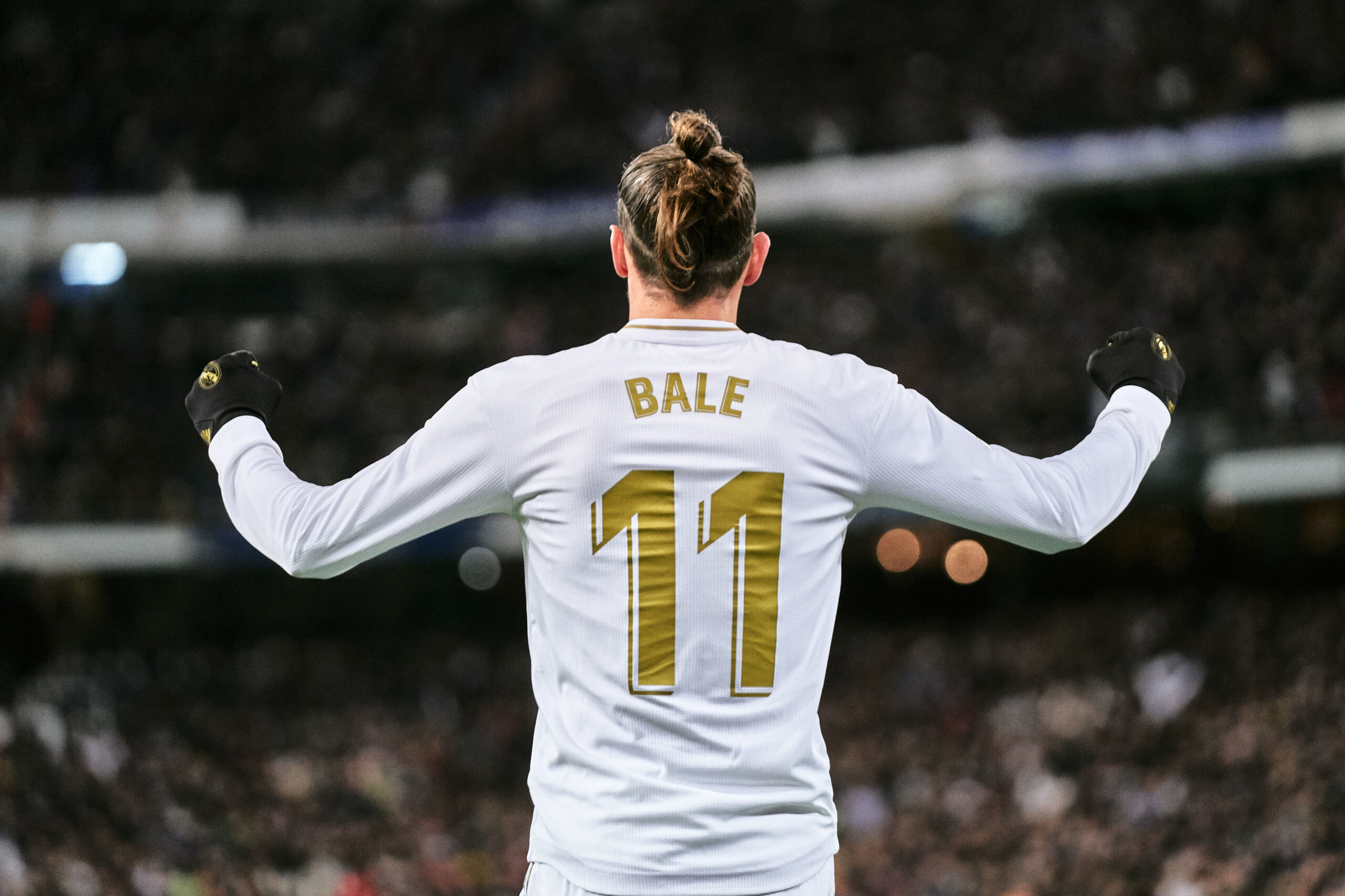 Gareth Bale: A world record transfer fee holder till 2016. Number 11 midfielder, Real Madrid, La Liga. 2560x1710 HD Background.