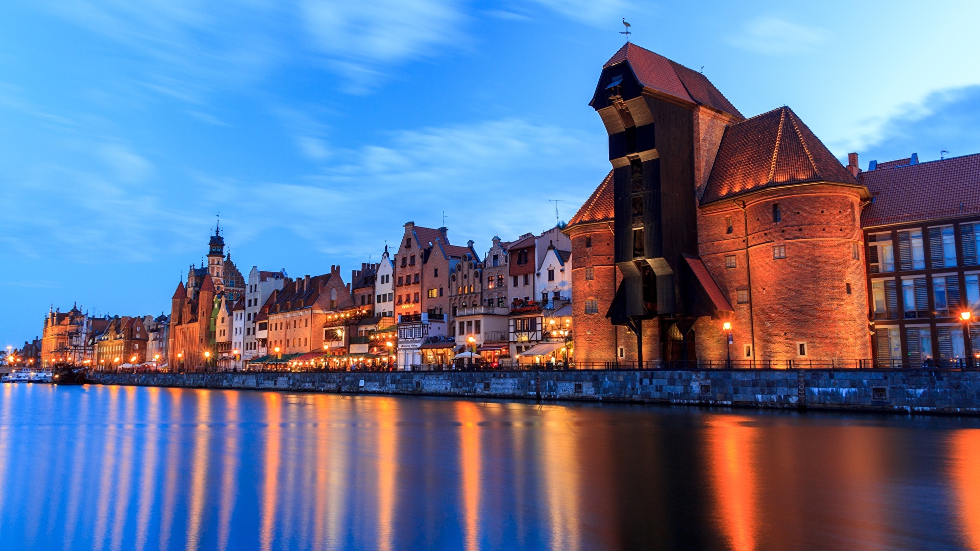 Poland travels, Gdansk city, Coastal charm, Rich maritime history, 1920x1080 Full HD Desktop