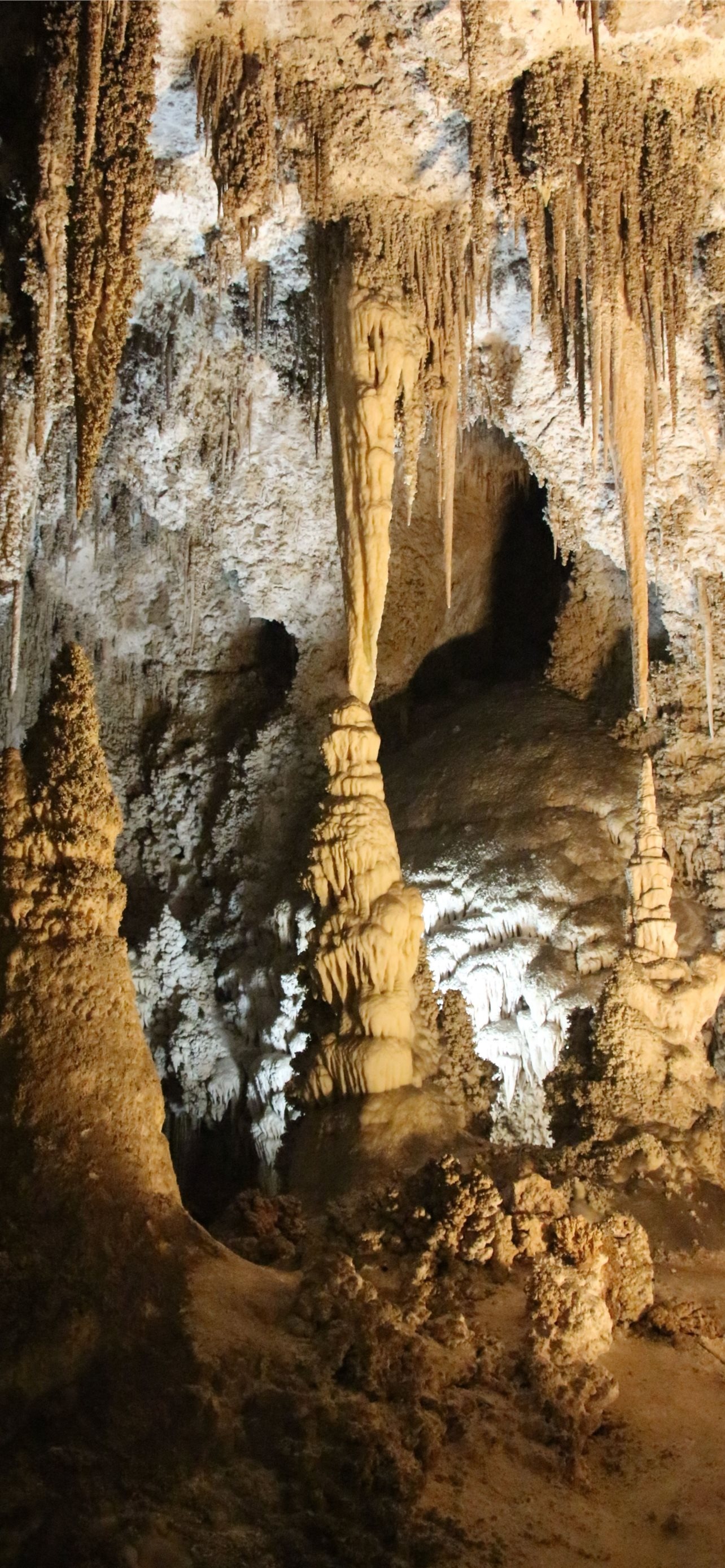 Carlsbad Caverns, National Park, iPhone wallpapers, Scenic wonders, 1290x2780 HD Phone