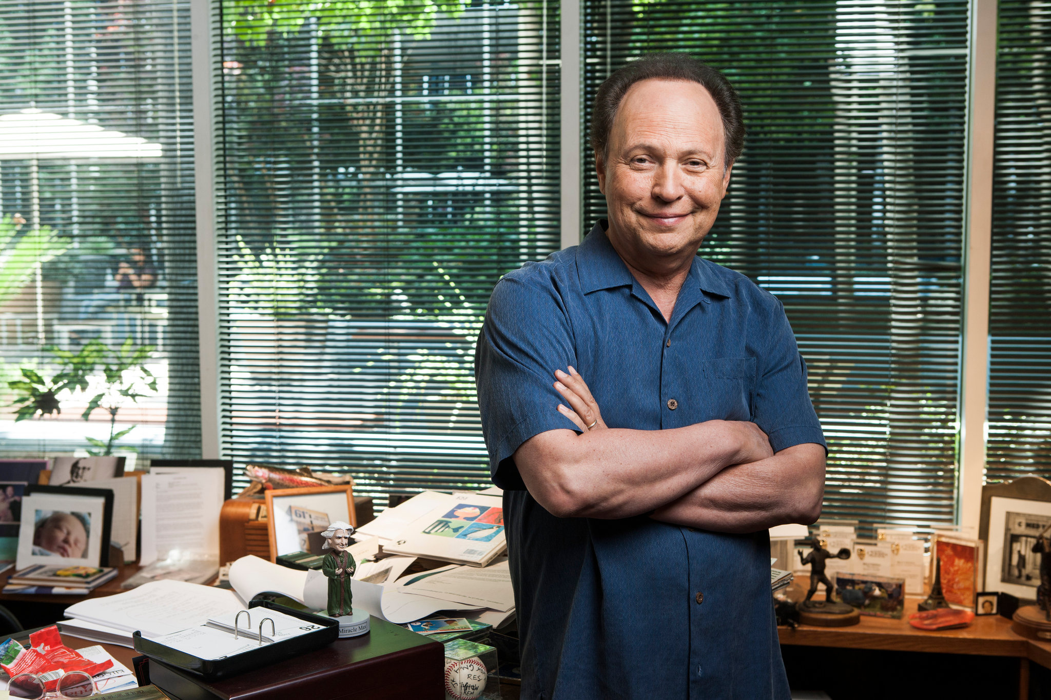 Billy Crystal, New Book, Later Years, Personal Insights, 2050x1370 HD Desktop