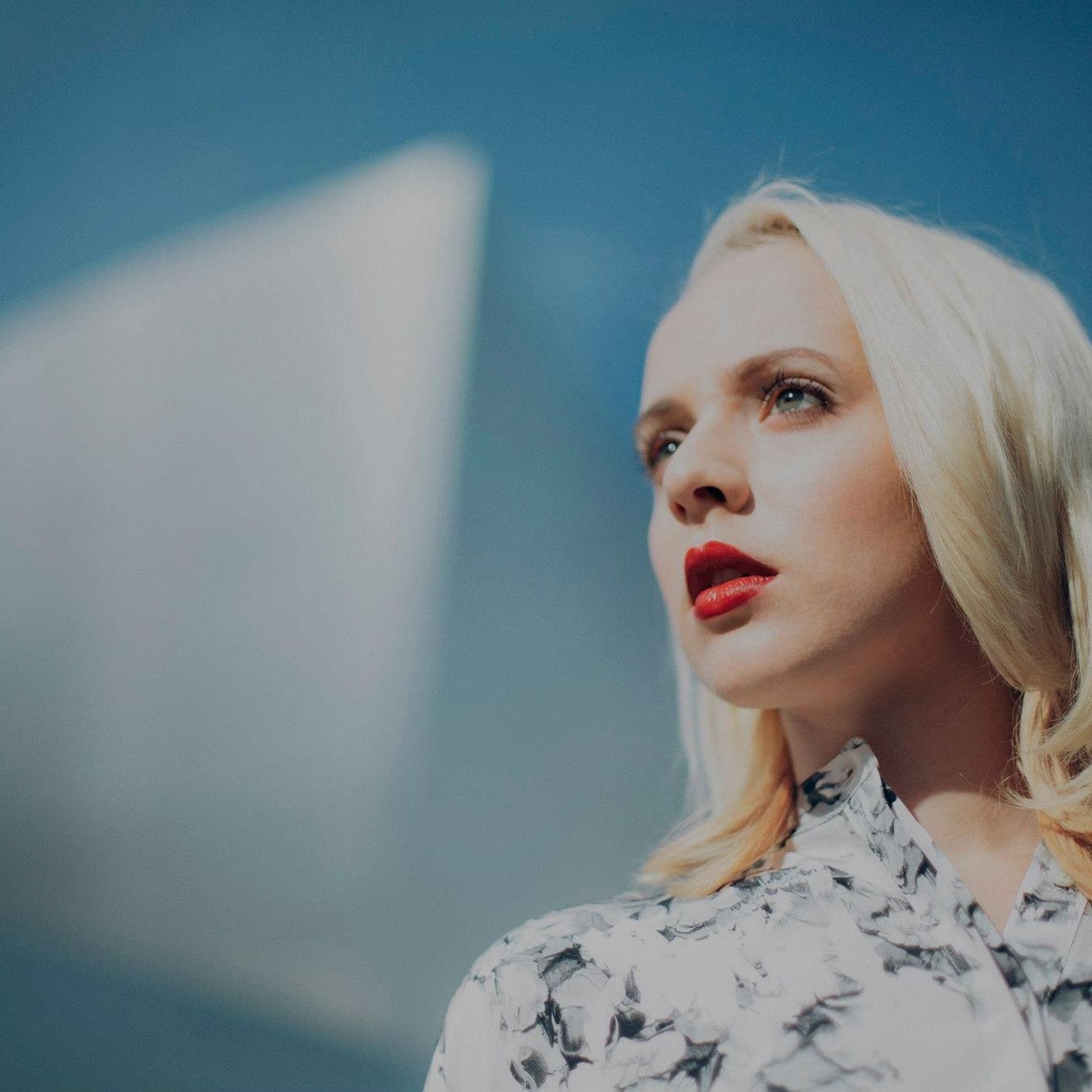 Madilyn Bailey, Soulful sessions, Intimate interviews, Musical mastery, 1920x1920 HD Phone
