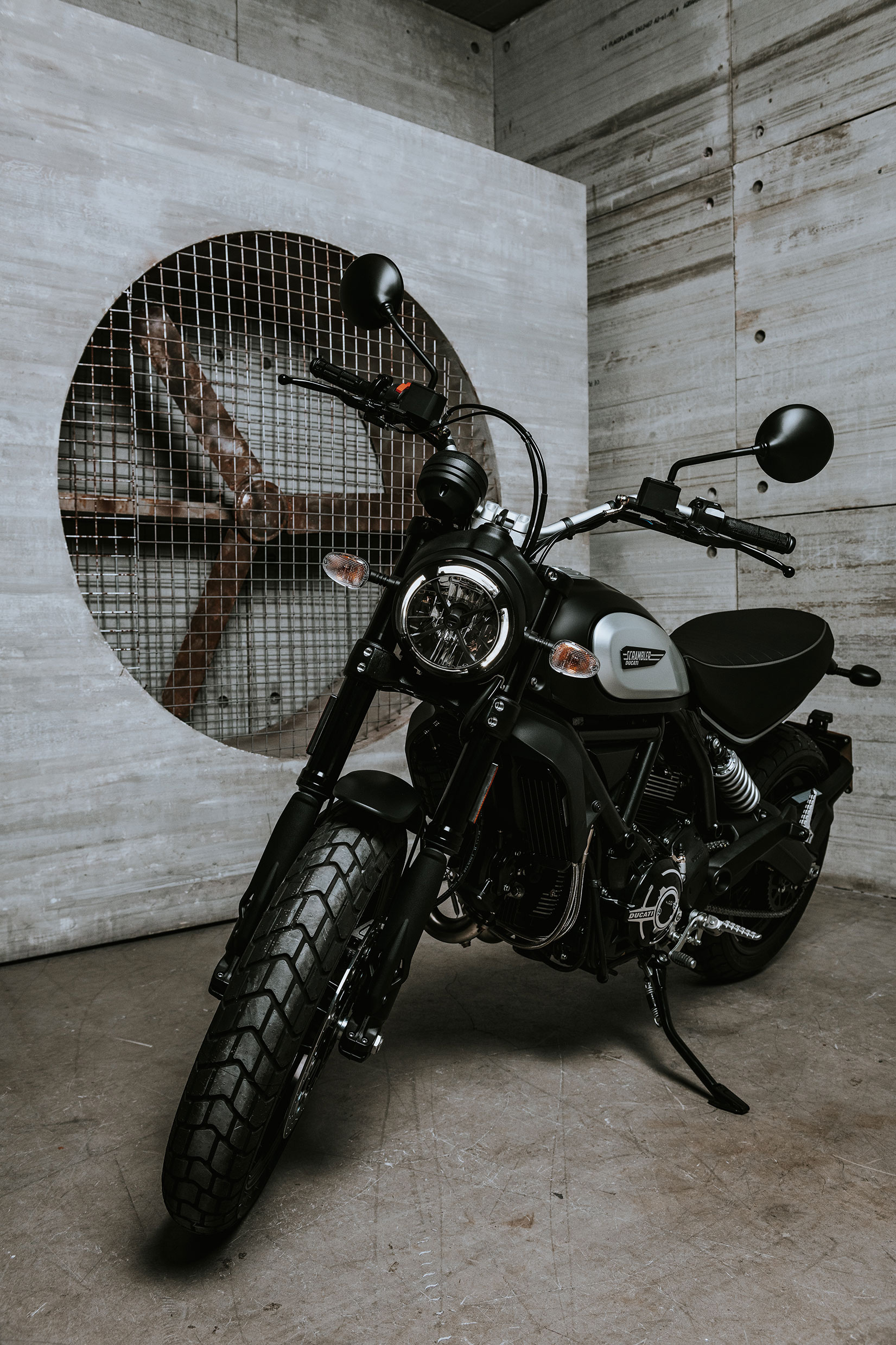 Ducati Scrambler Icon, Icon Dark edition, 1660x2480 HD Handy