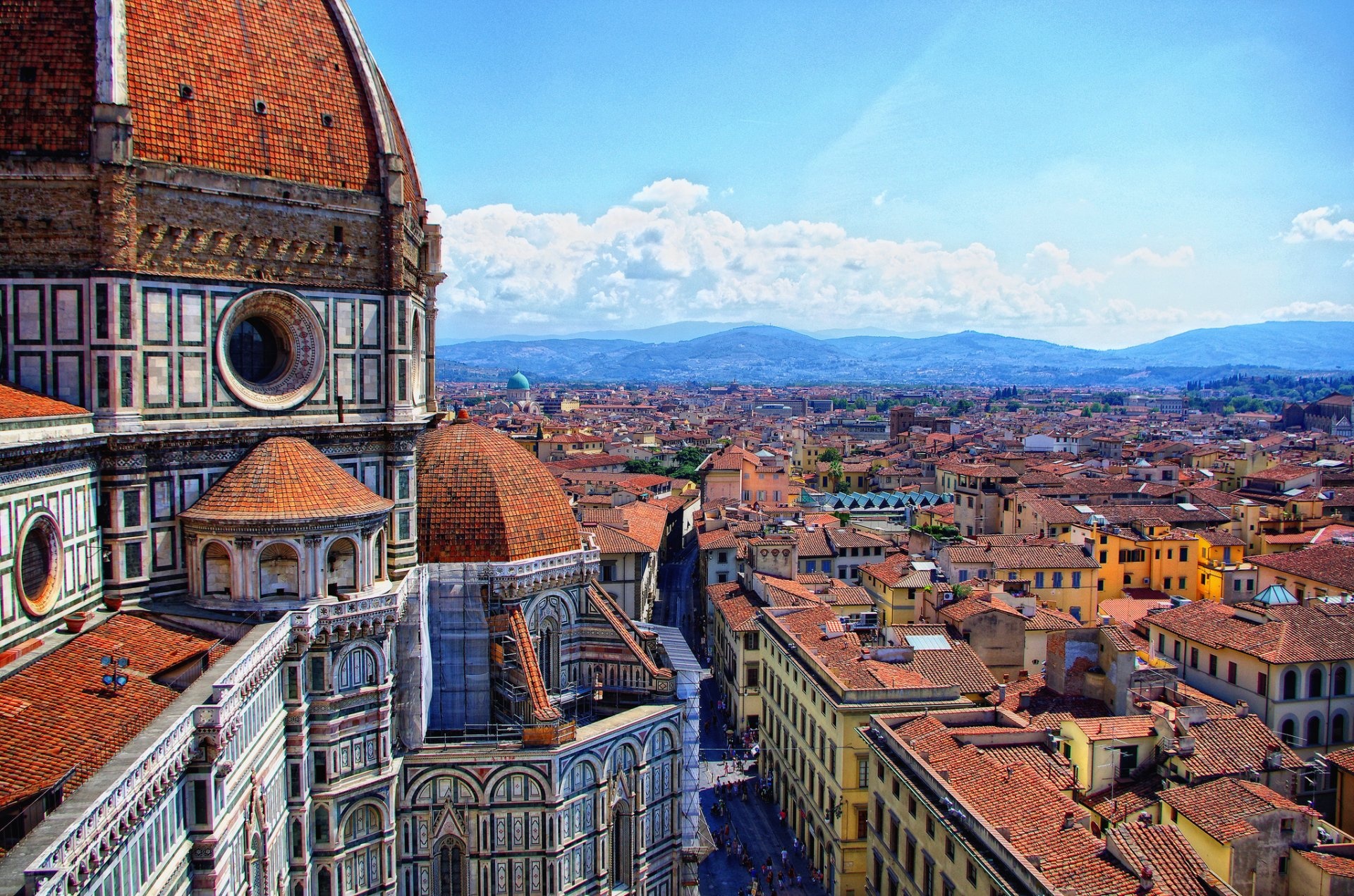 Florence: Historic center, Collects the city's most important cultural heritage sites. 1920x1280 HD Background.