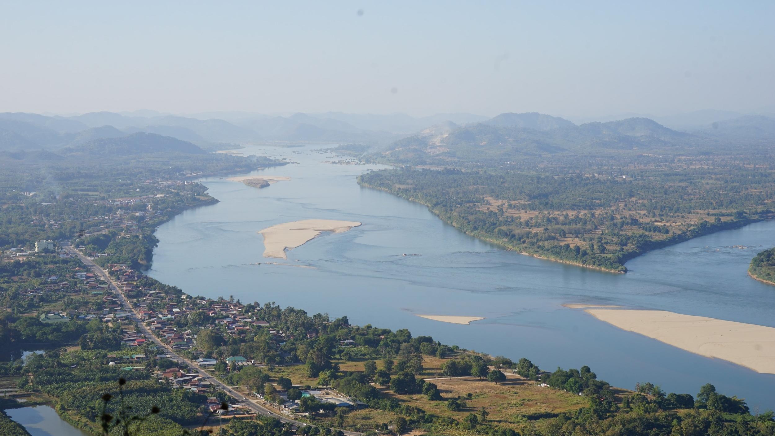 Mekong River, Unhealthy blue, Drought impact, Environmental consequences, 2500x1410 HD Desktop