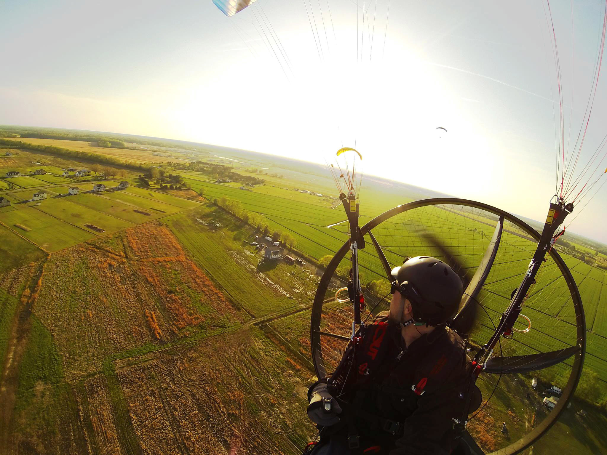 Paramotoring: Air traveling sport, Extreme sport, Powered paragliders. 2050x1540 HD Wallpaper.