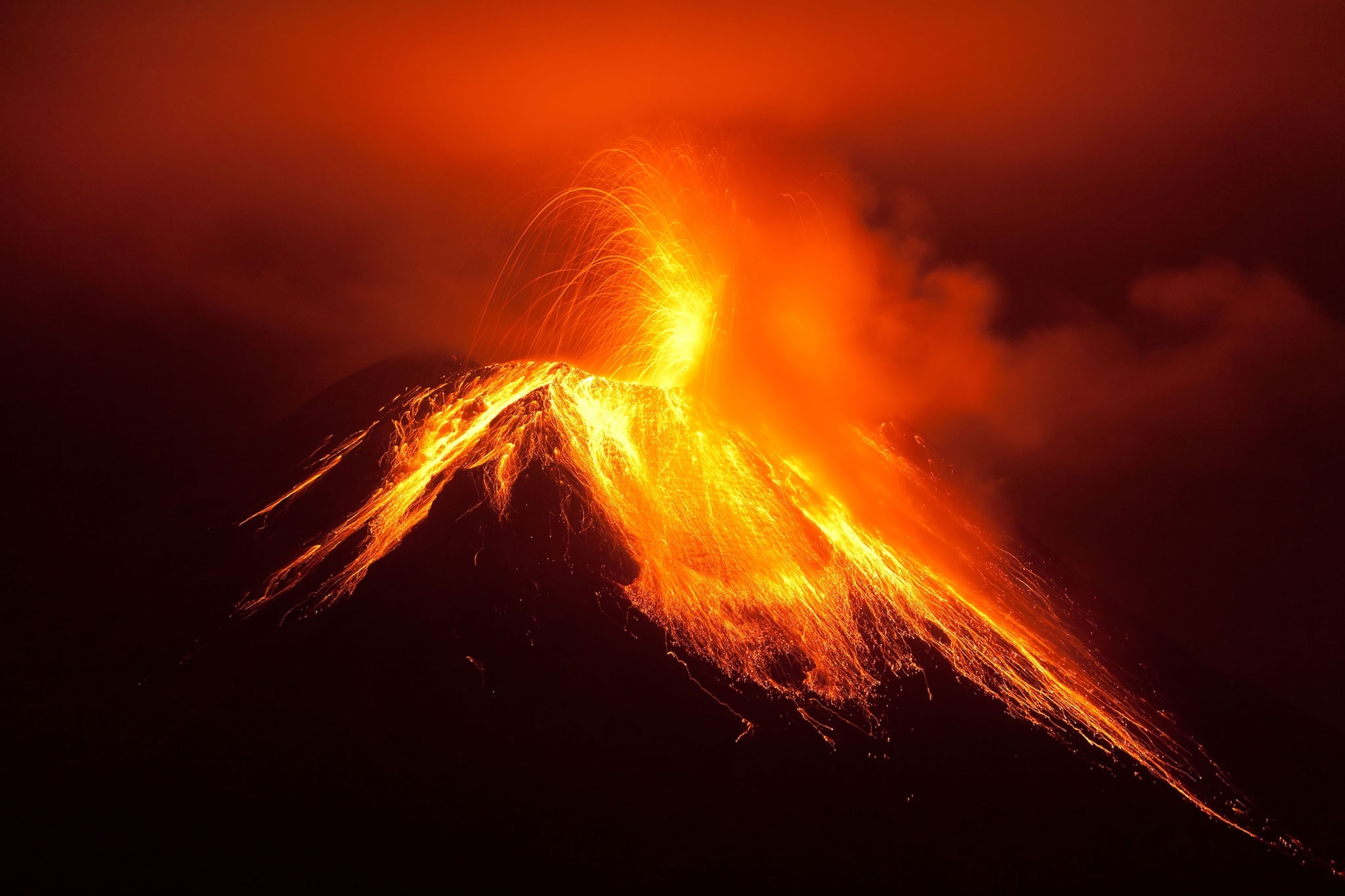 Volcano facts, Intriguing information, Geological wonders, Nature's power, 3080x2050 HD Desktop