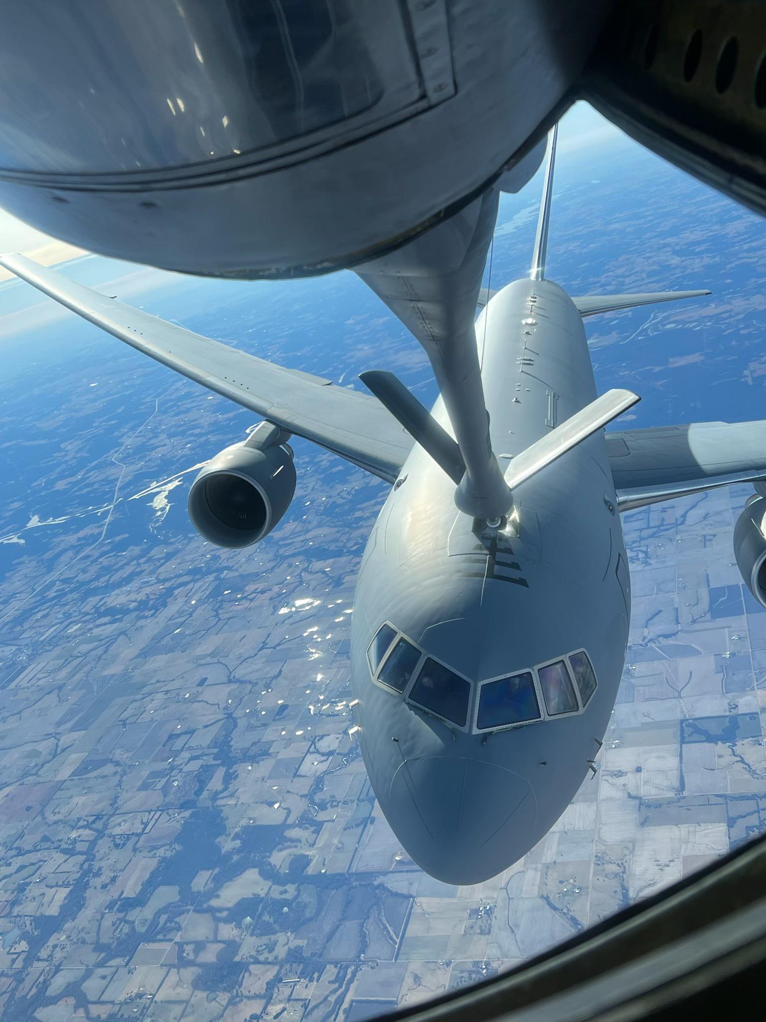 Air-to-air refueling, KC-135 vs KC-46, 1540x2050 HD Phone