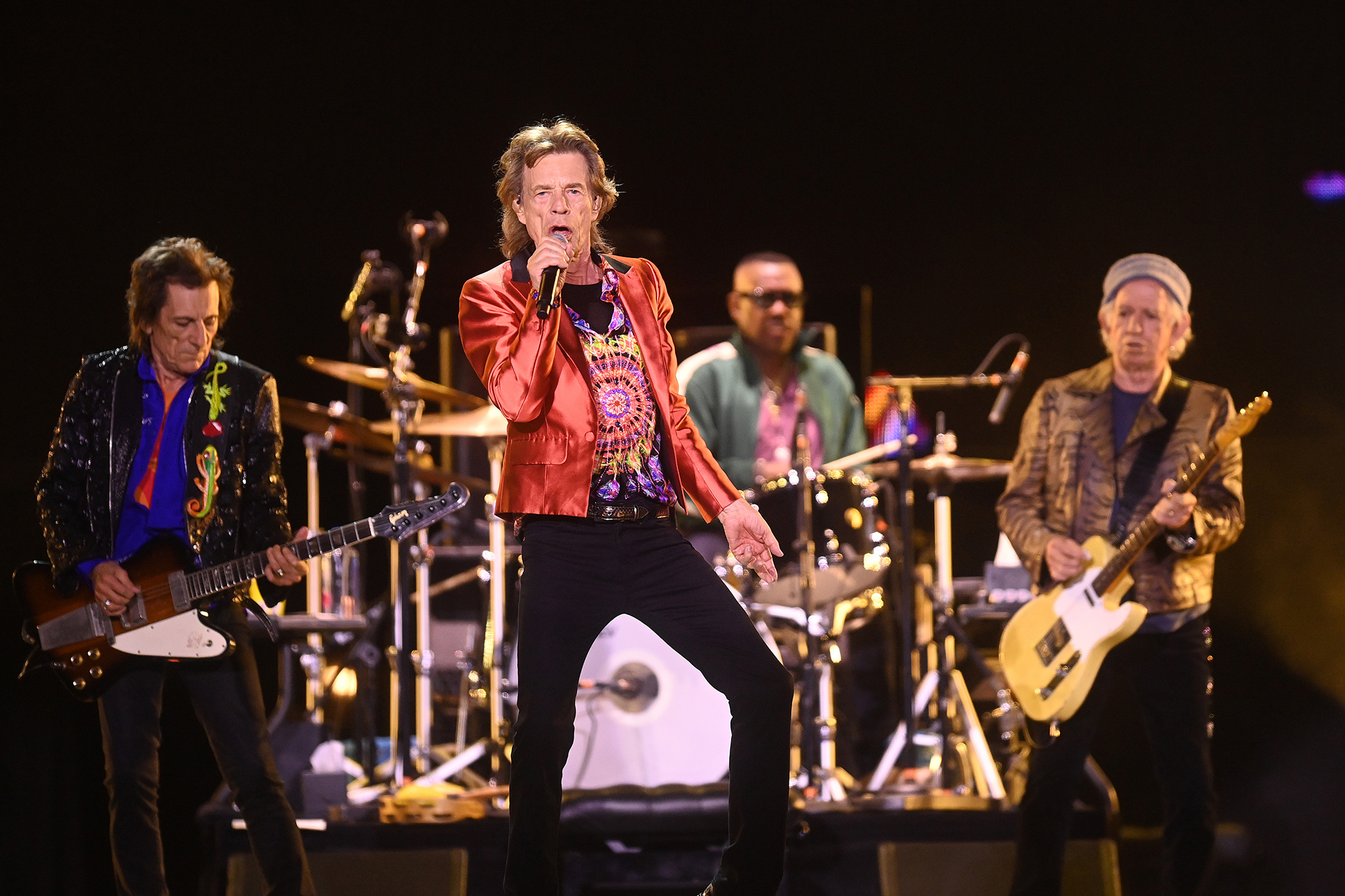 Rolling Stones debut classic, Iconic song live, Unforgettable start, Rock and roll spectacle, 2000x1340 HD Desktop