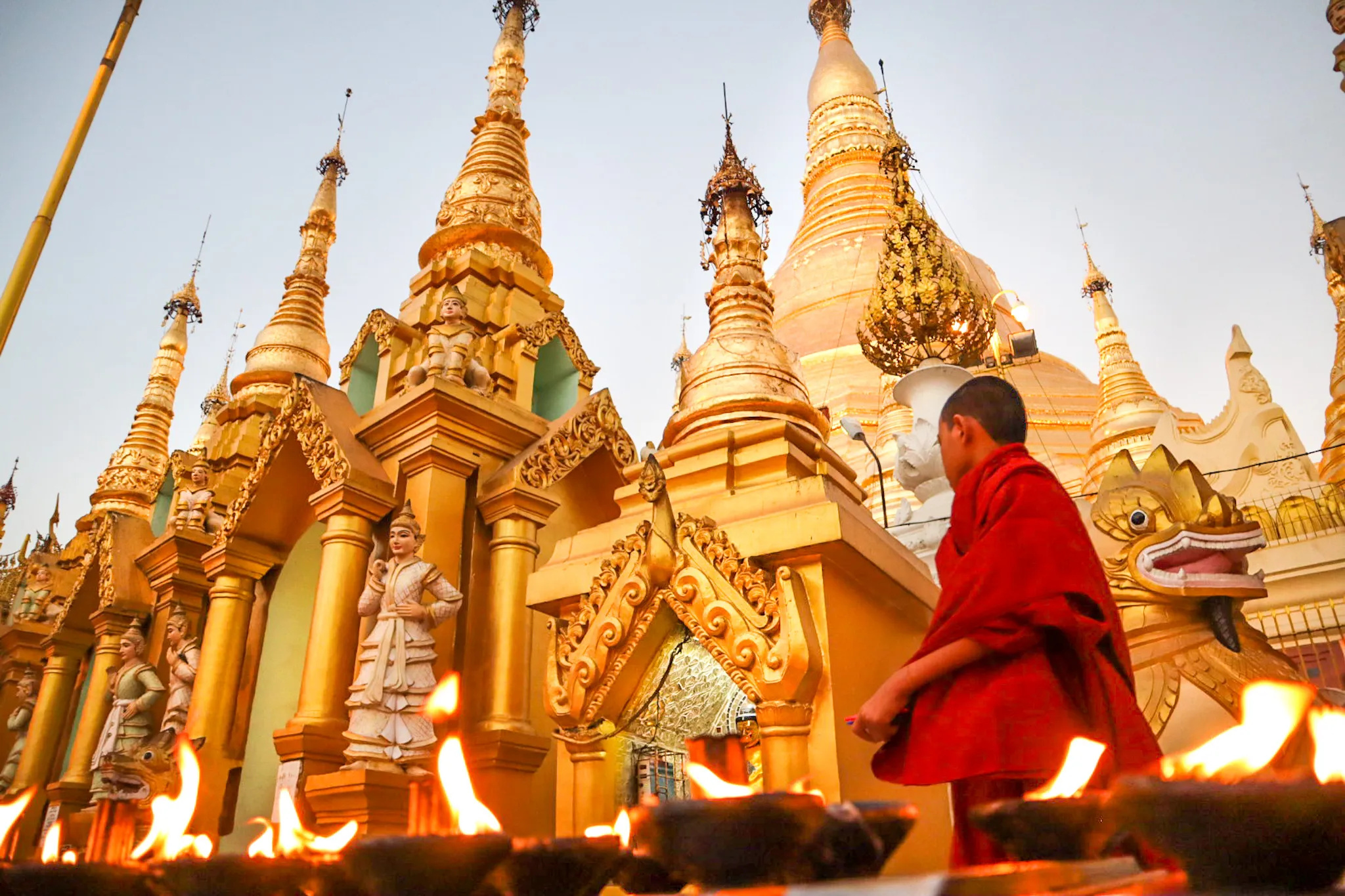 Shwedagon Pagoda, Sunset view, Yangon, Myanmar, 2050x1370 HD Desktop