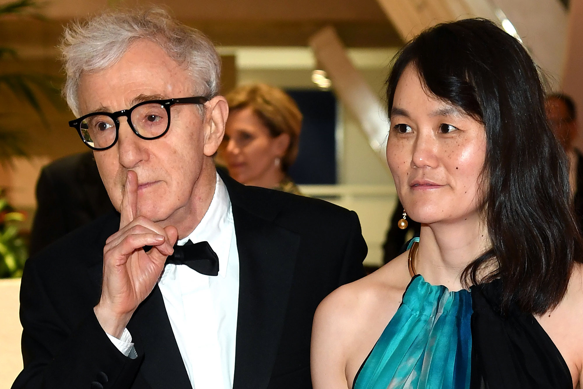 Woody Allen, Cannes premiere, Rape allegations, Public scrutiny, 2000x1340 HD Desktop