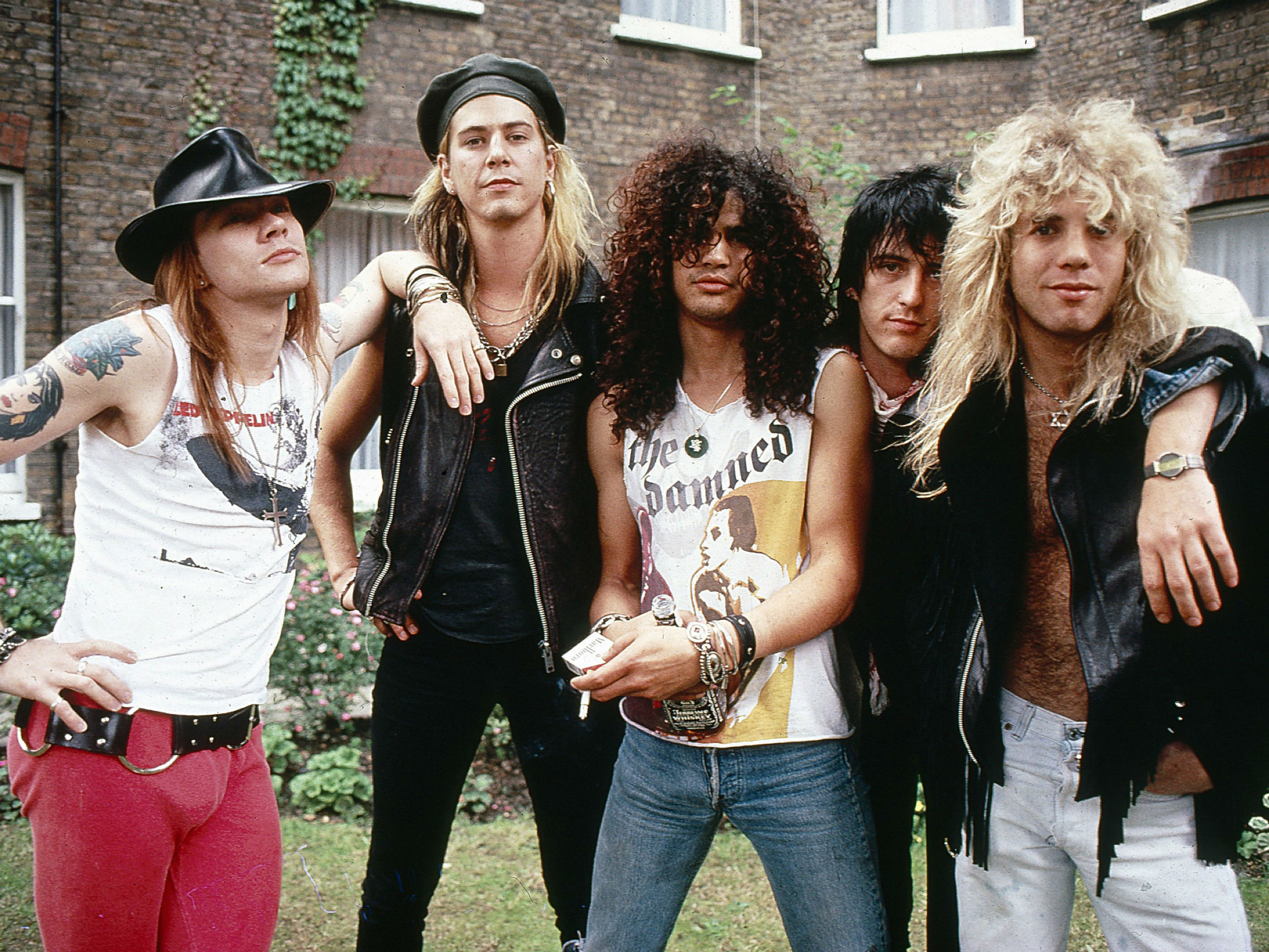 Guns N' Roses, Iconic rock band, Captivating music, Concert memories, 2050x1540 HD Desktop